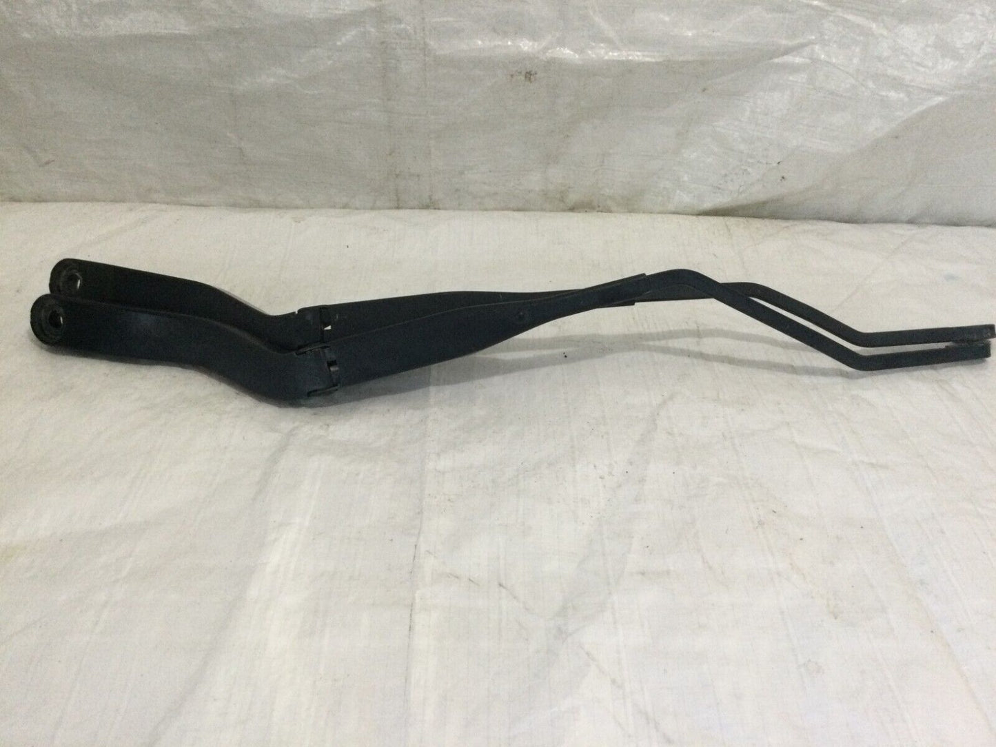 2016-2017 RAM 2500 3500 Windshield Wiper Both Arm OEM 6.7L Diesel