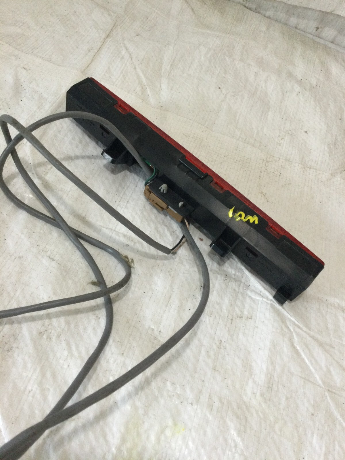 Third Brake Light M35 M45 2006 Infiniti Rear Back High Mounted Stop Lamp OEM