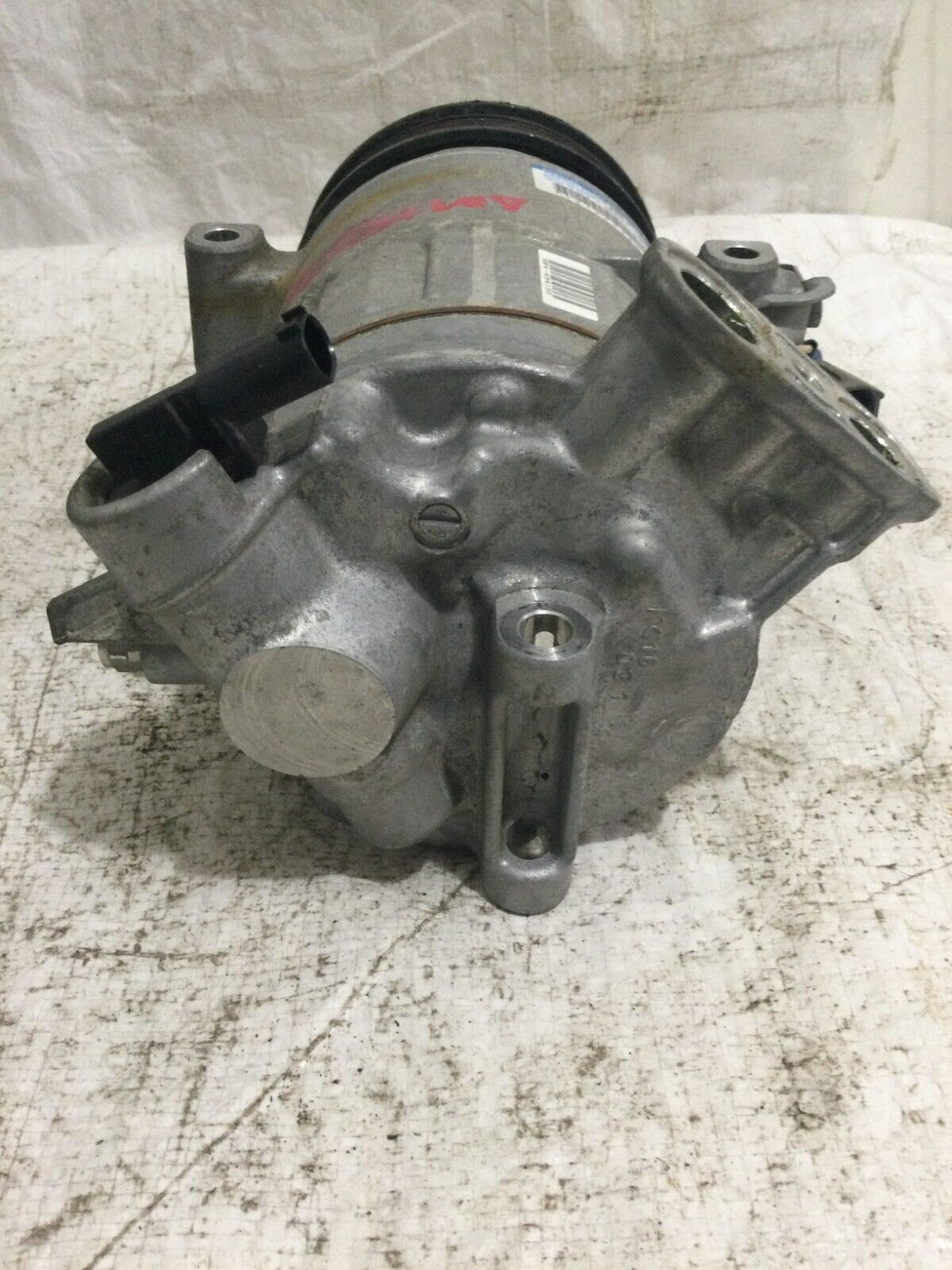2019 Jeep Compass OEM A/C Air Conditioning Compressor 25K 68284438AA 2017-2019