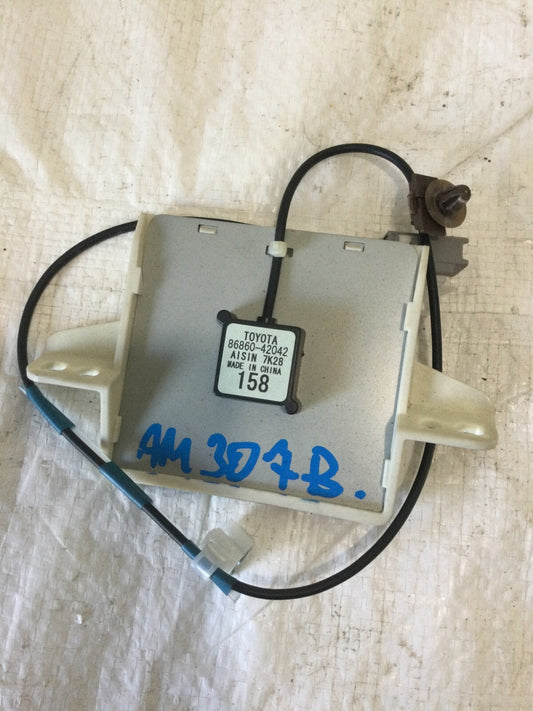 2014-2018 Toyota RAV4 GPS Antenna Navigation Module 86860-42042 OEM