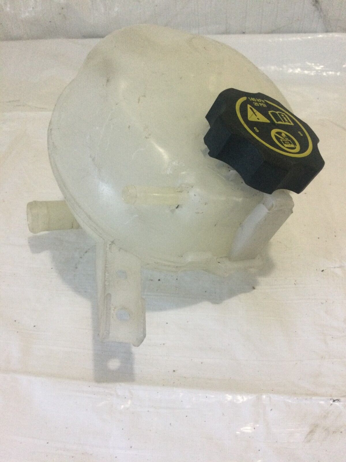 2017 Chevrolet Cruze Engine Coolant Recovery Bottle 13459964 OEM