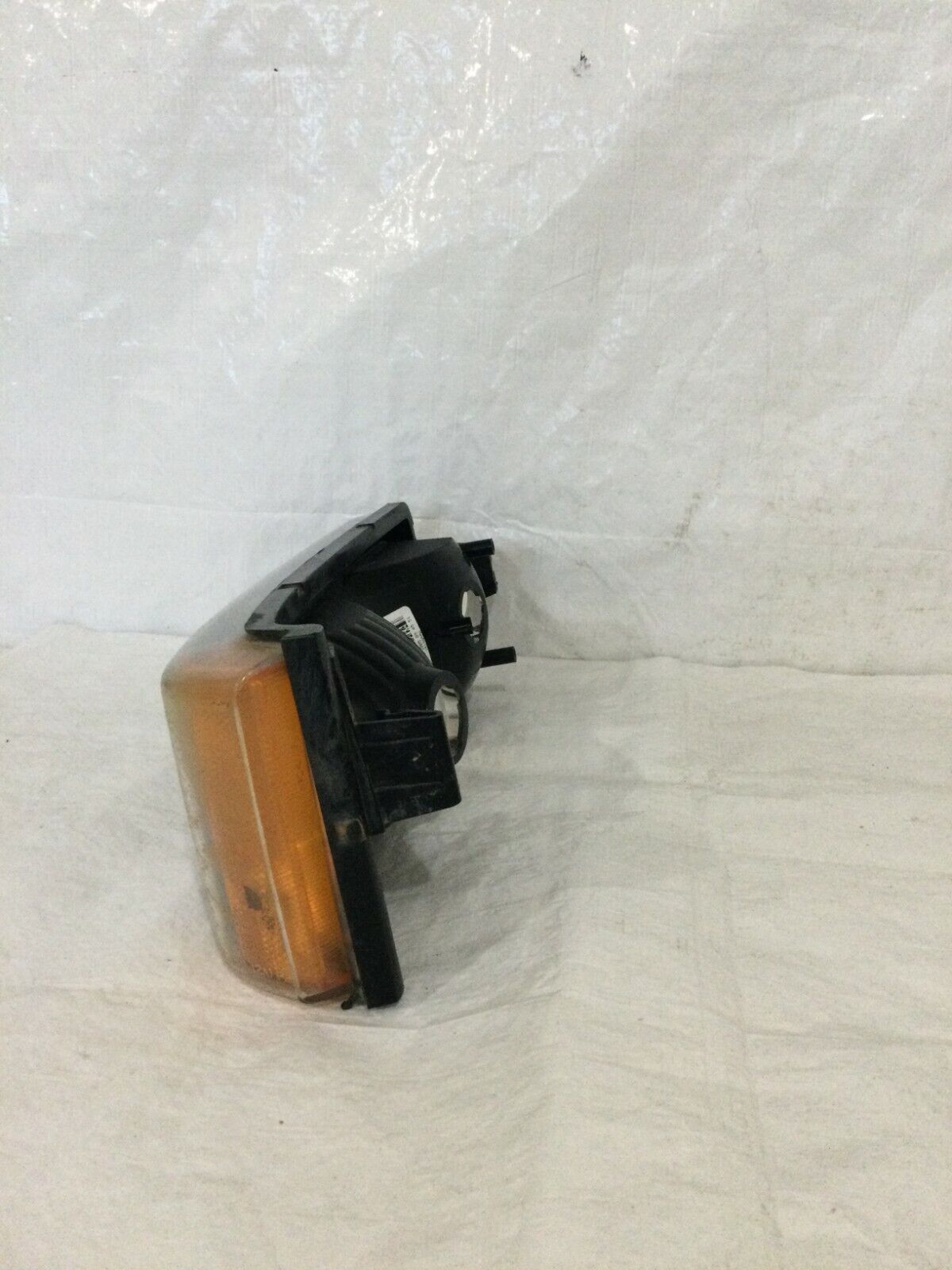 2006 Chevy Silverado 2500HD Left Corner Light OEM 15199556