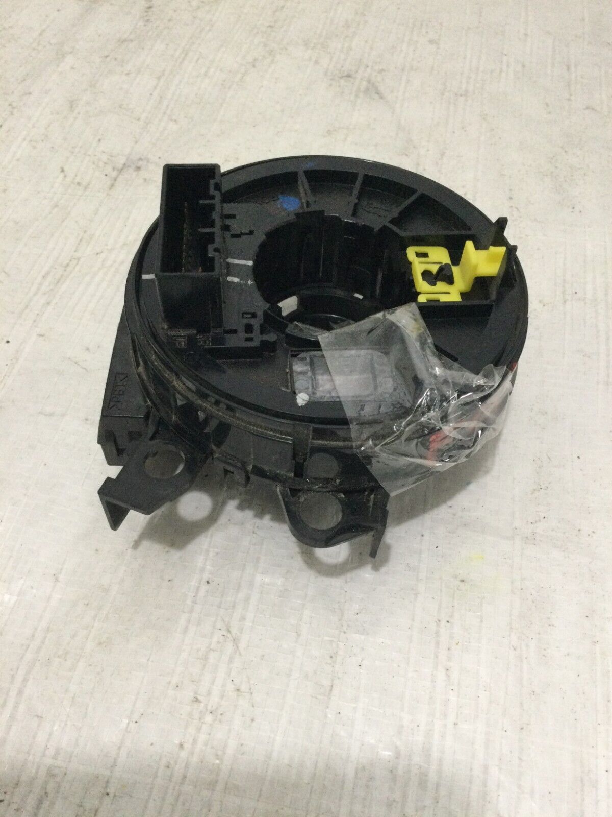 2019-2022 Chevrolet Silverado 1500 Steering Wheel Clock Spring 86773961 OEM