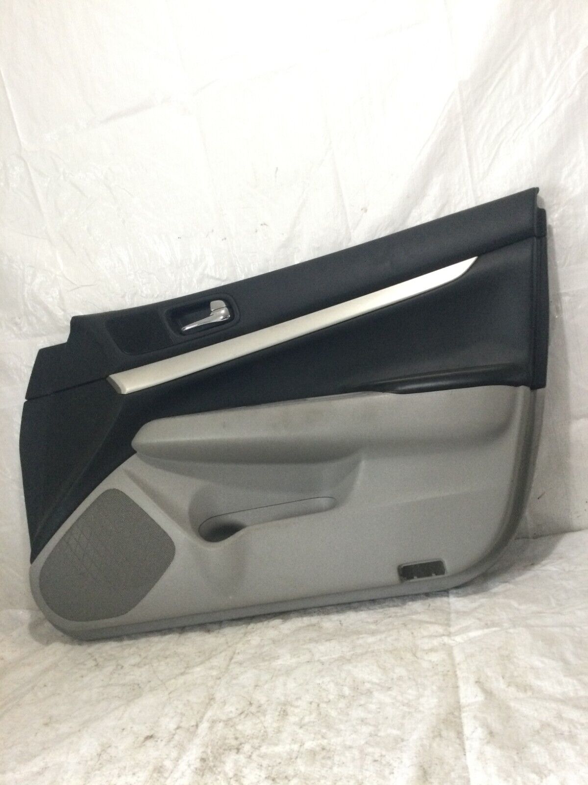 2007-2008 Infinii G35 Front Right Passenger Interior Door Trim Panel OEM