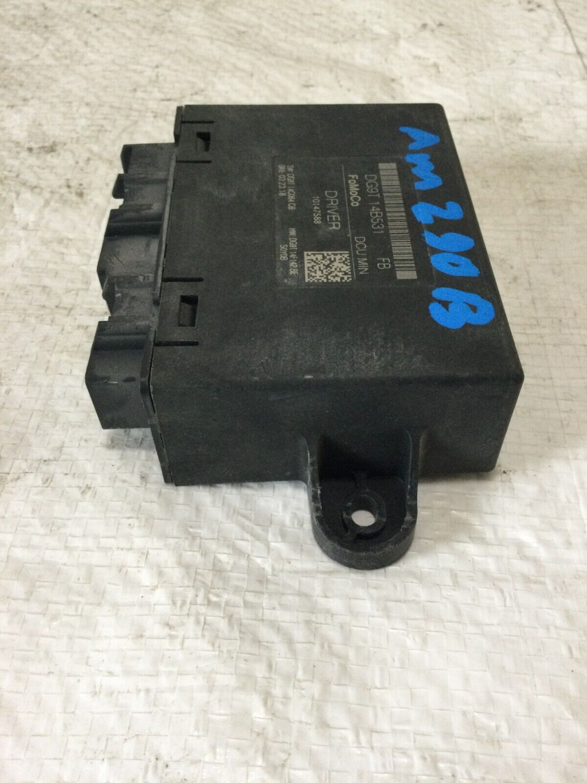 2018 Ford F-150  Front Left Driver Side Door Window Control Module OEM