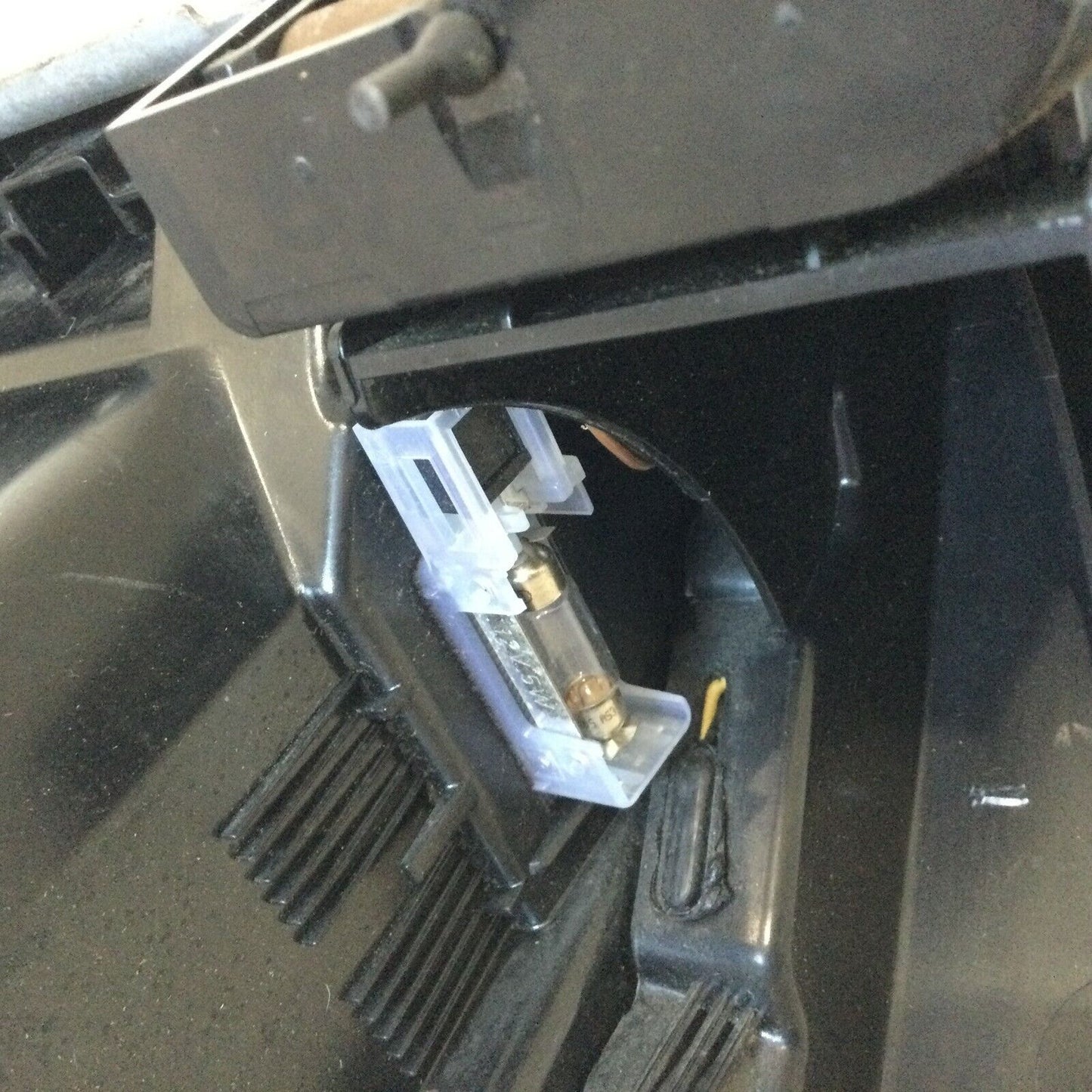 2003-2006 Mercedes Benz W211 E55AMG Dashboard Glove Box Storage Compartment OEM