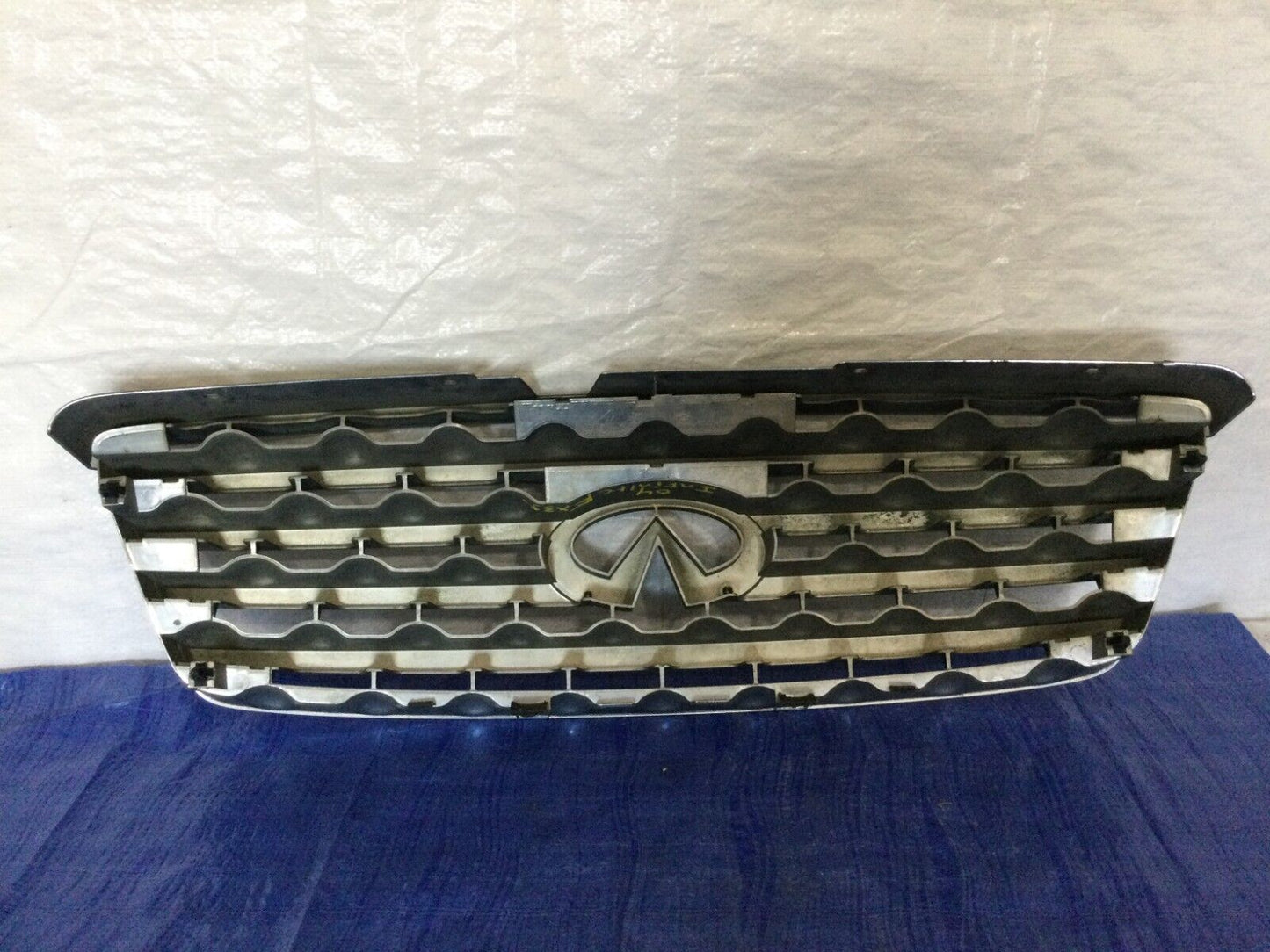 2003 2004 2005 Infiniti FX35 Front Upper Grill Grille W/ Emblem OEM