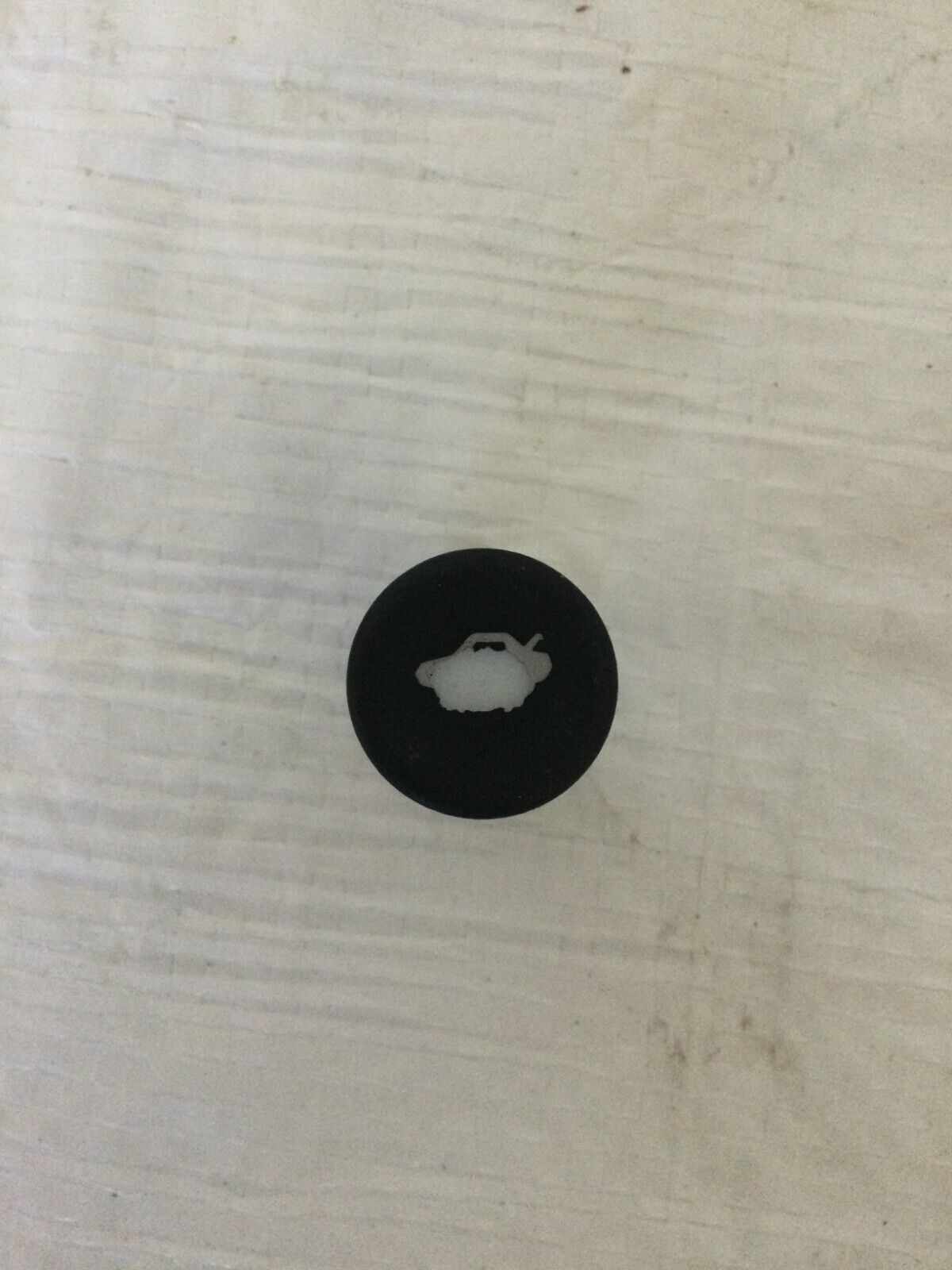 2007 Chevy Cobalt Trunk Open Release Push Button Popper Switch 25762050 OEM 