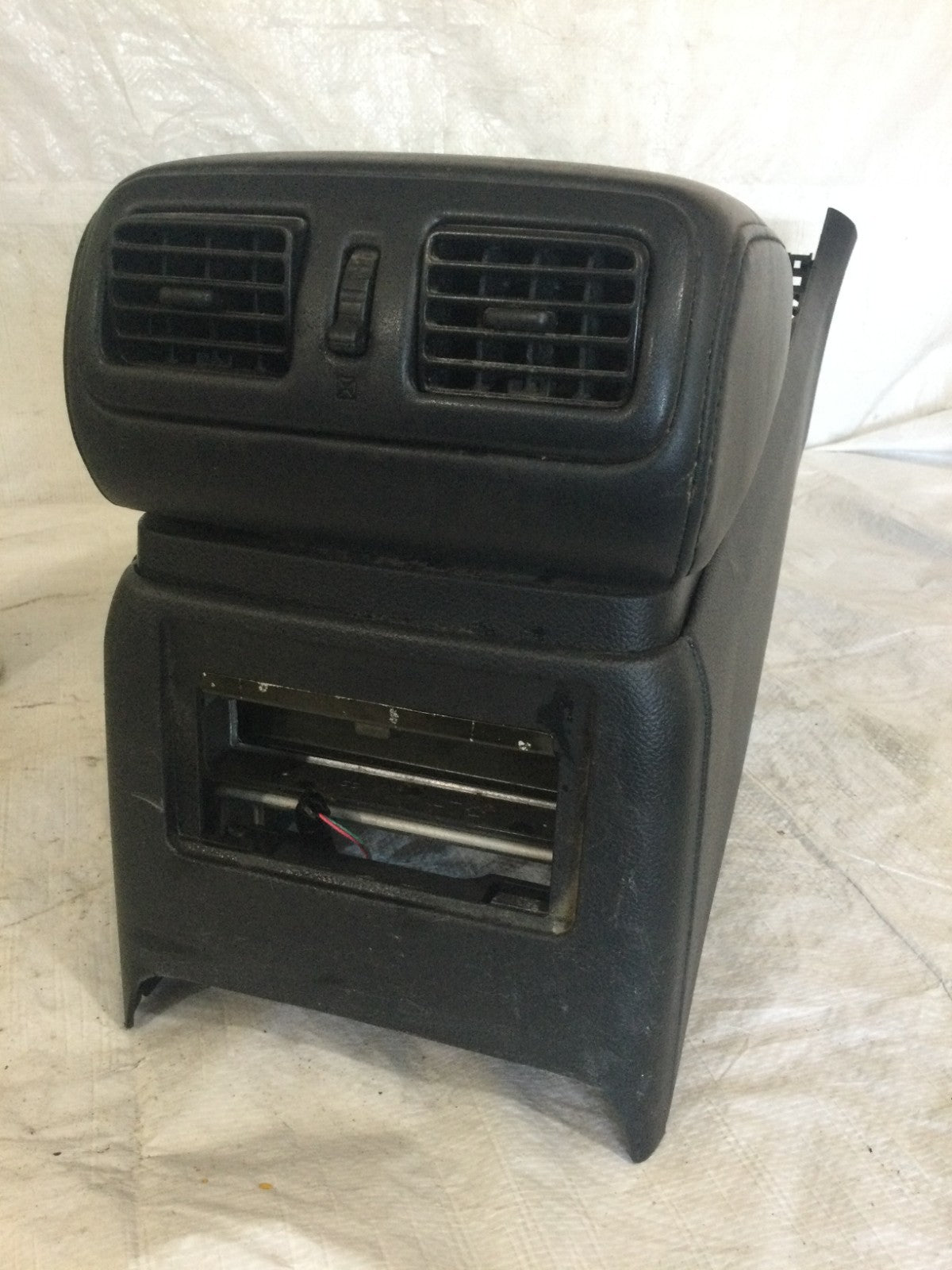 2007 Infiniti G35 Front Floor Console OEM