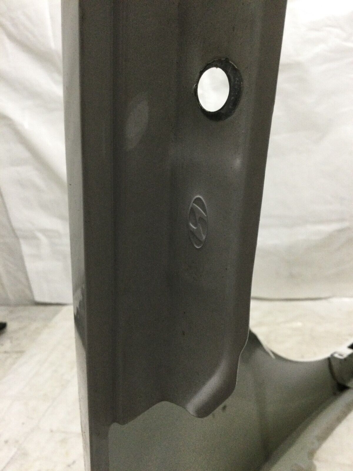 2017-2019 Hyundai Elantra Sedan Front Left Fender Assembly White OEM