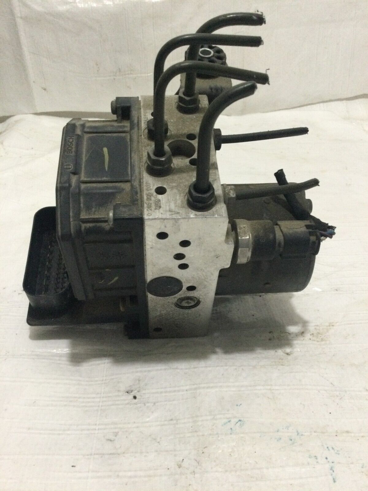 2004 BMW 7-Series  Anti-lock Brake Part Assembly OEM