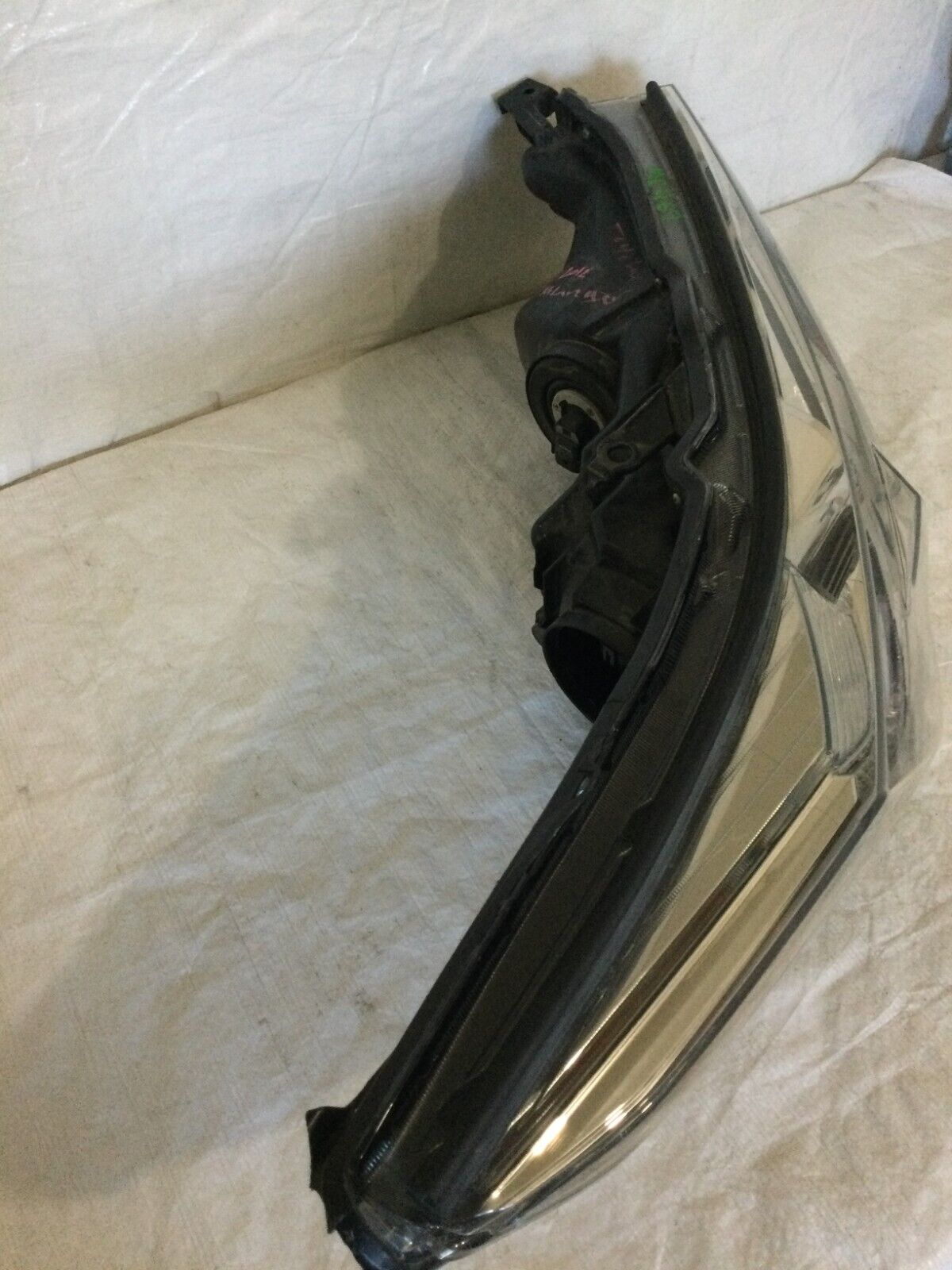 2017-2019 Toytota Highlander Headlight Right Passenger Side OEM RH