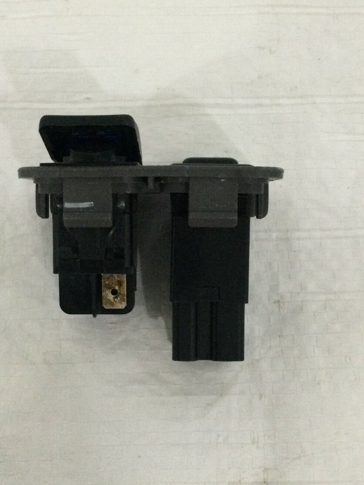 2001-2004 Nissan Xterra Rear Wiper Switch OEM