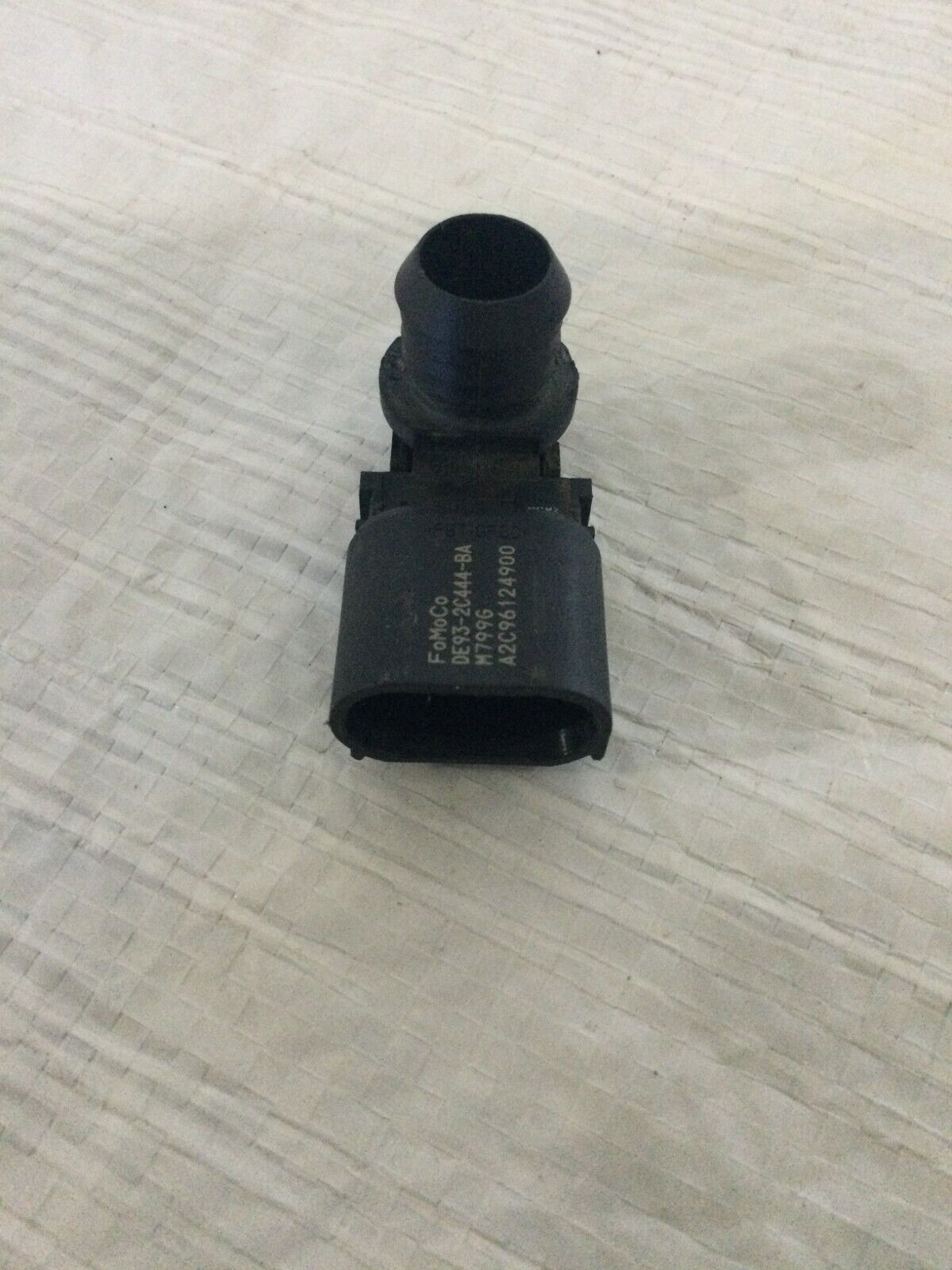 2018 Ford Taurus Power Brake Booster Vacuum Sensor  DE93-2C444-BA OEM