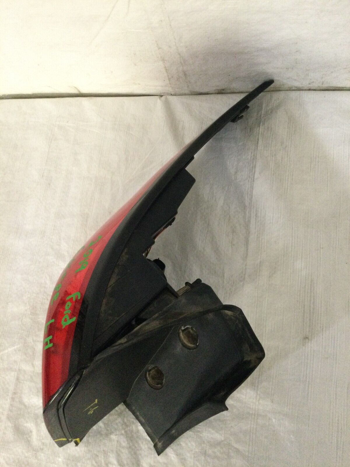 2019 Ford Escape LH Rear Left Driver Side Outer Tail Light Halogen OEM