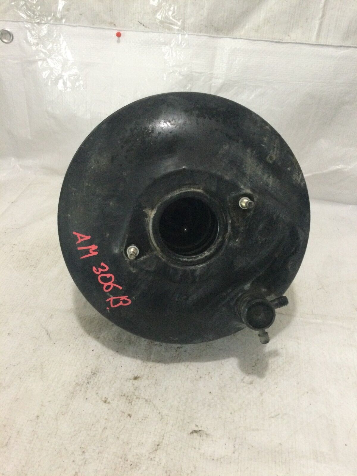 2004 Dodge Ram 1500  Power Brake Booster  052110250AF OEM