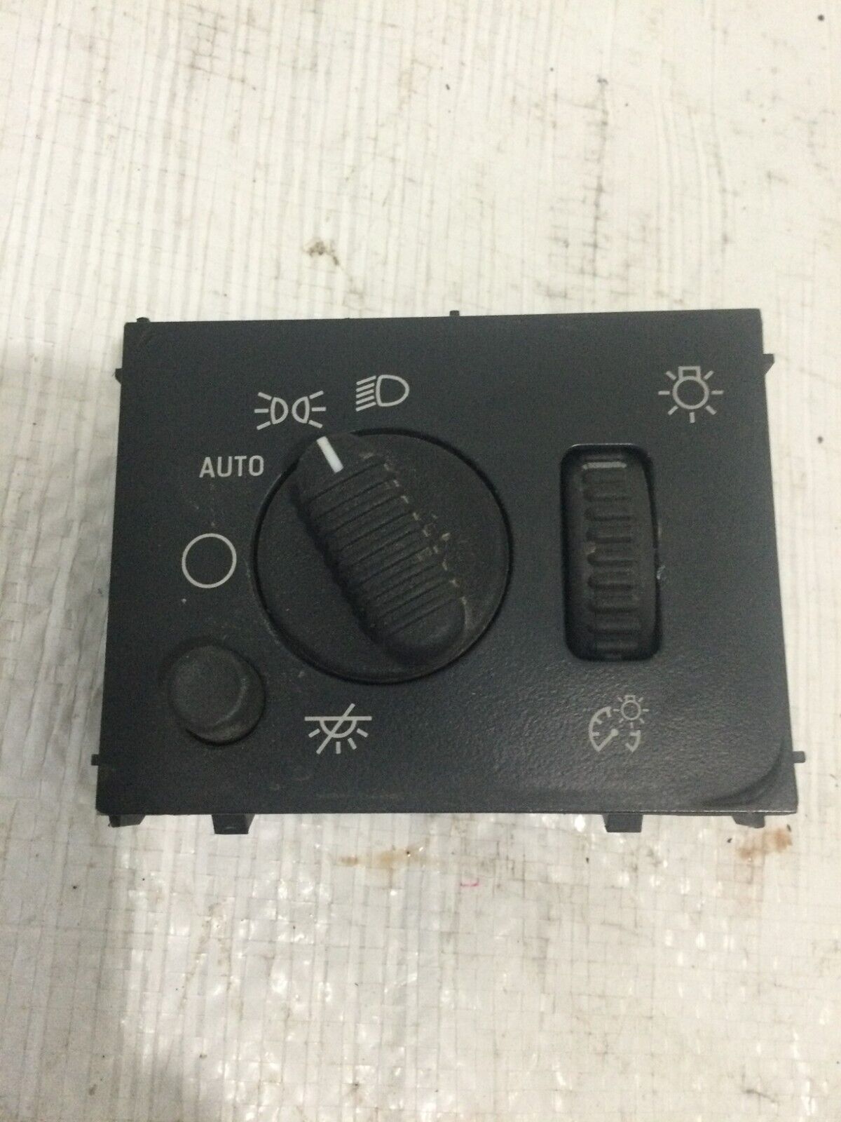 2003-2006 GMC Sierra 2500HD Headlight Switch OEM 6.6L