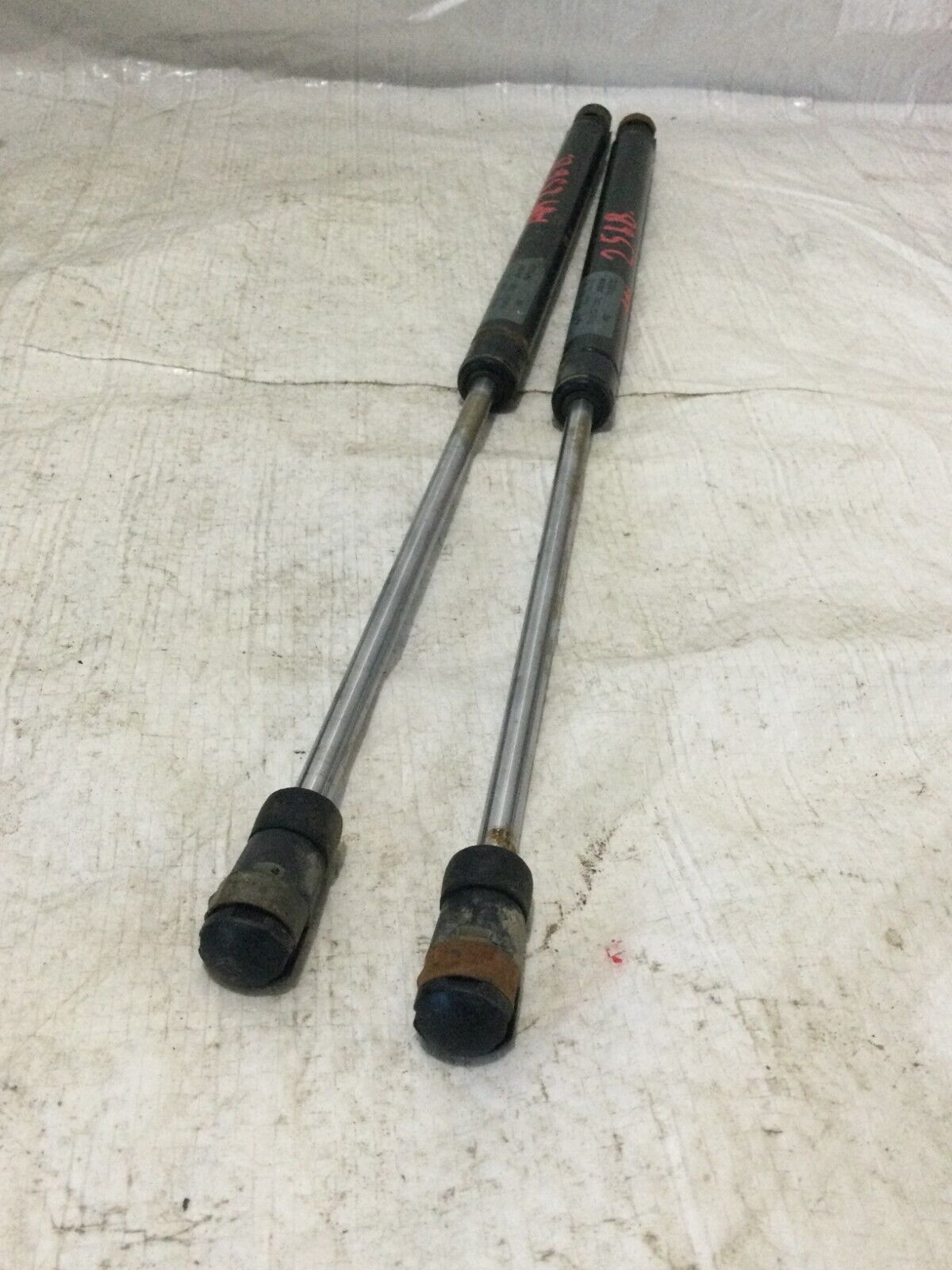 2004-2007 Dodge Ram 1500 2500 3500 Hood Shock Strut Set OEM 55276321AC
