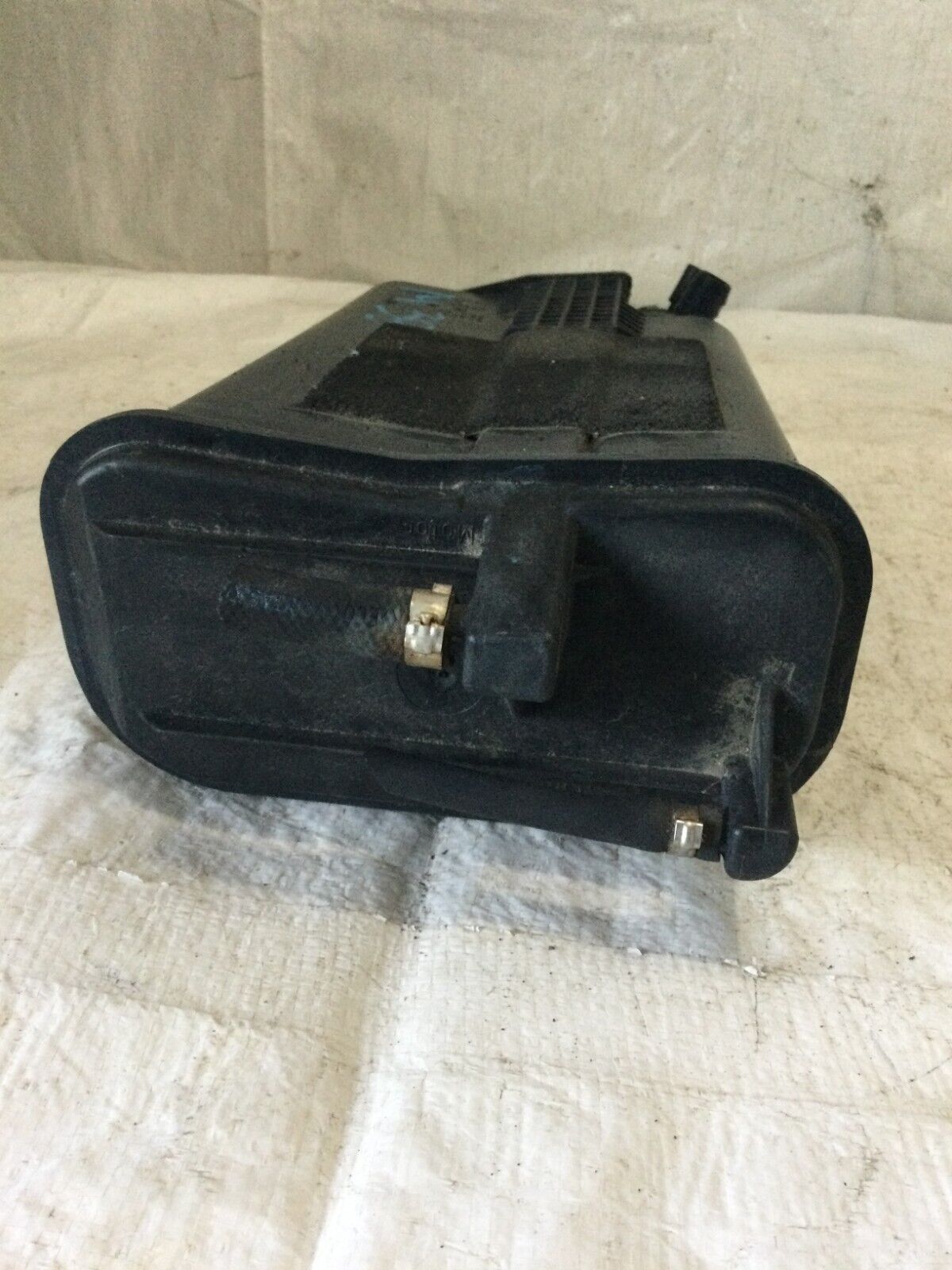 2004 Mercedes-Benz S-Class Fuel Evaporator Canister 2204700559 OEM