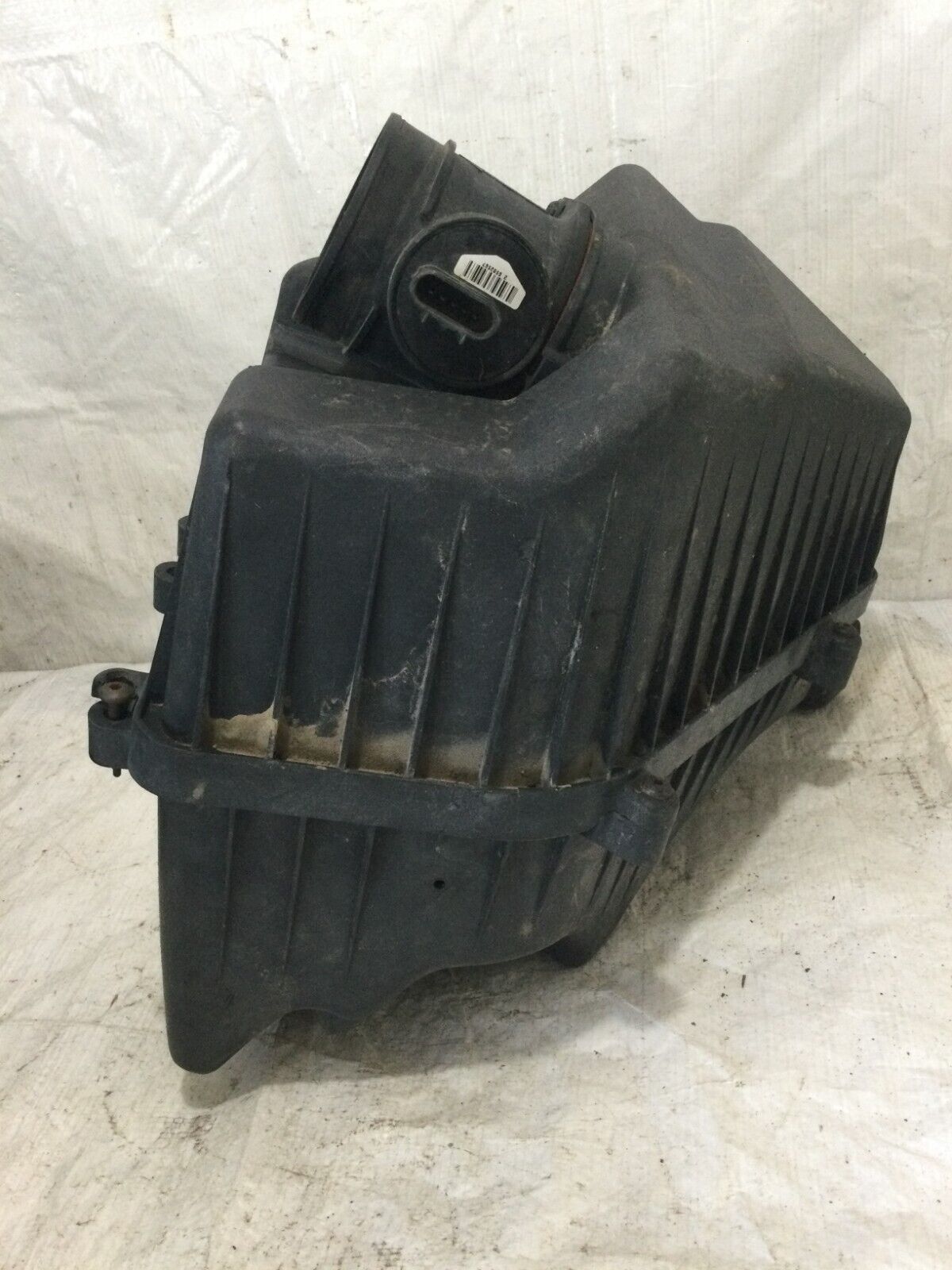 2007 GMC Acadia Air Cleaner Filter Box Assembly OEM