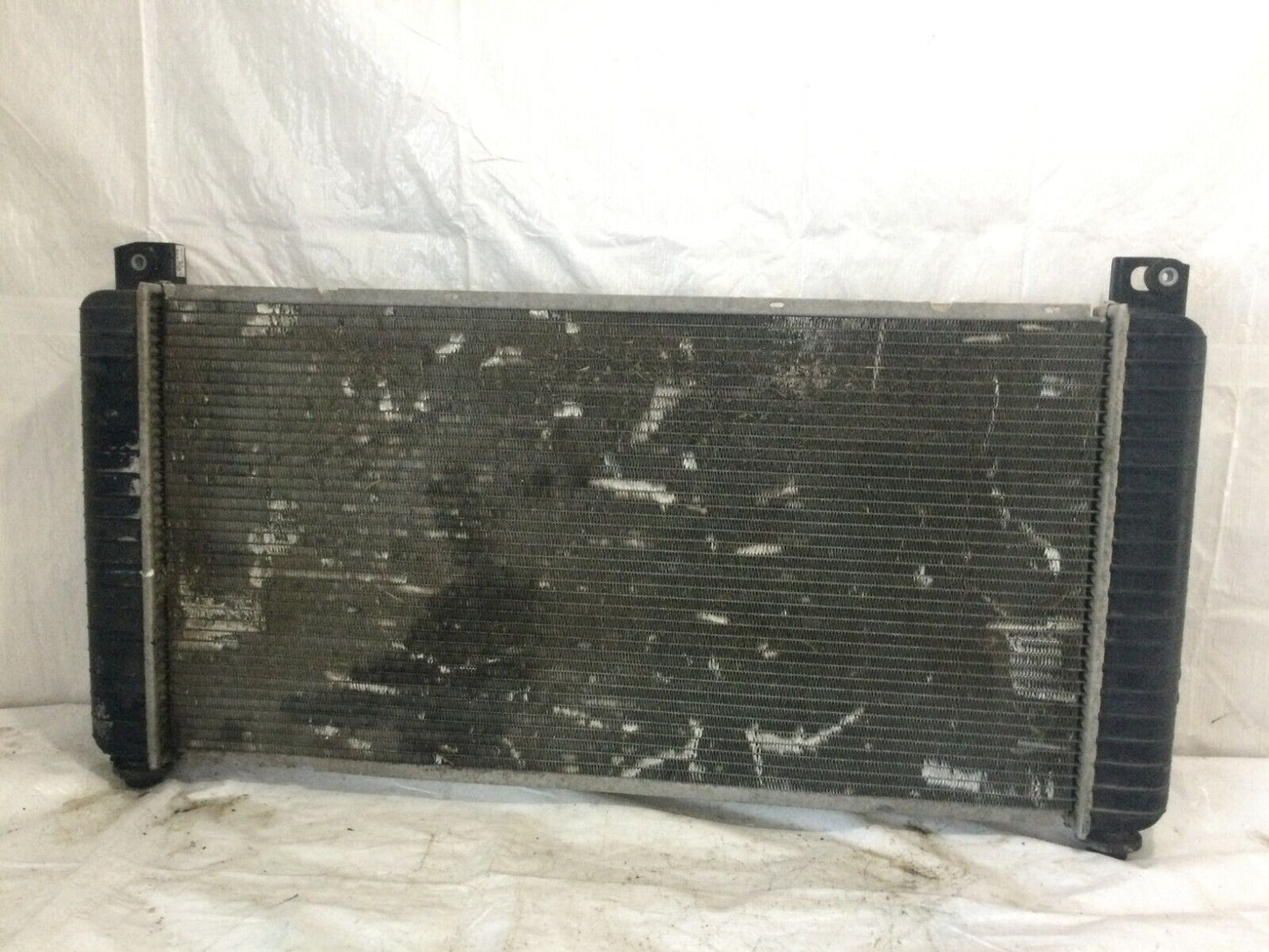 2007 Cadillac Escalade ESV A/T Radiator Assembly OEM 6.2L 15841571
