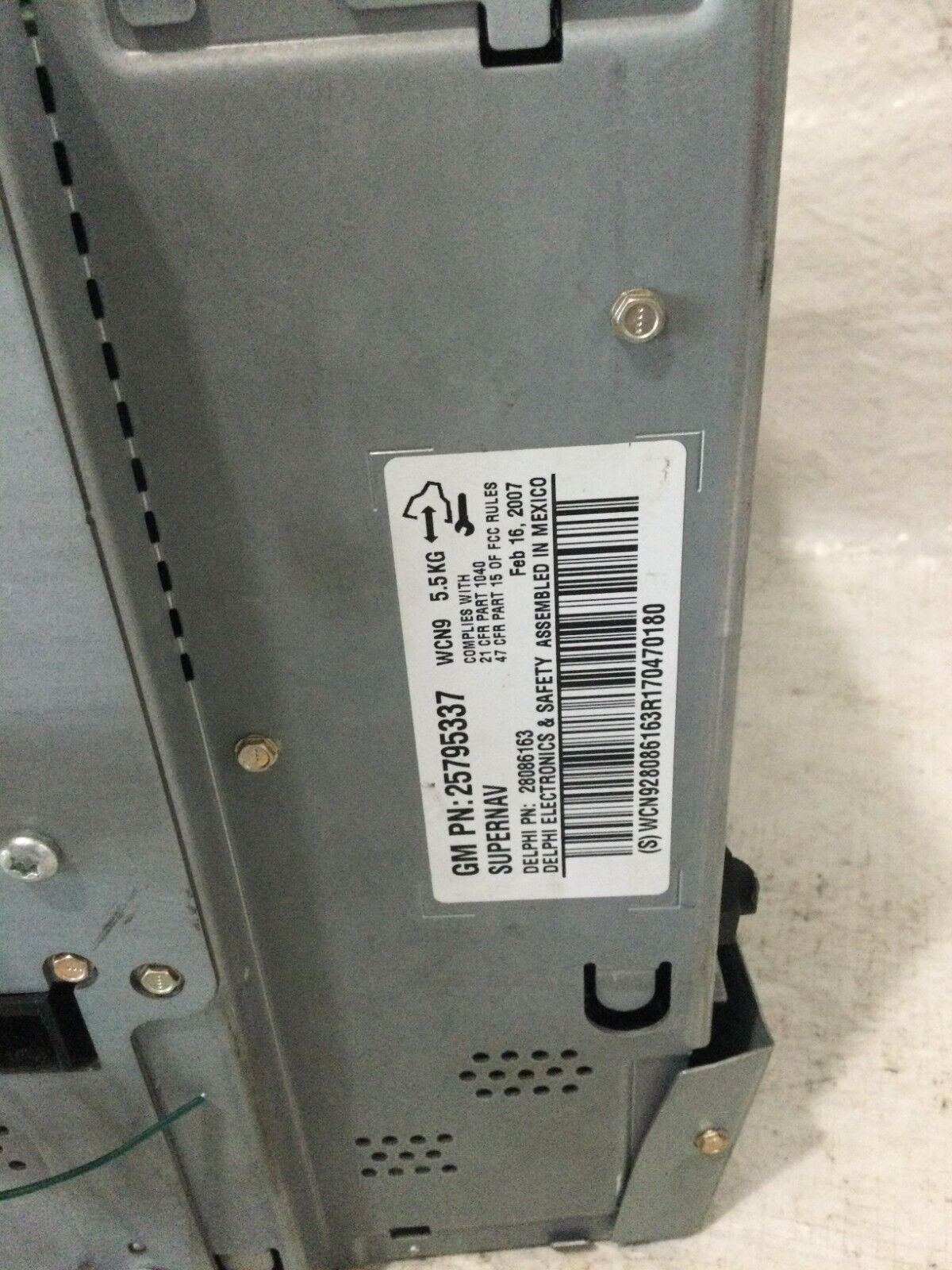 2007-2009 Cadillac Escalade Am Fm Cd Player Radio Receiver OEM ( PARTS ONLY )