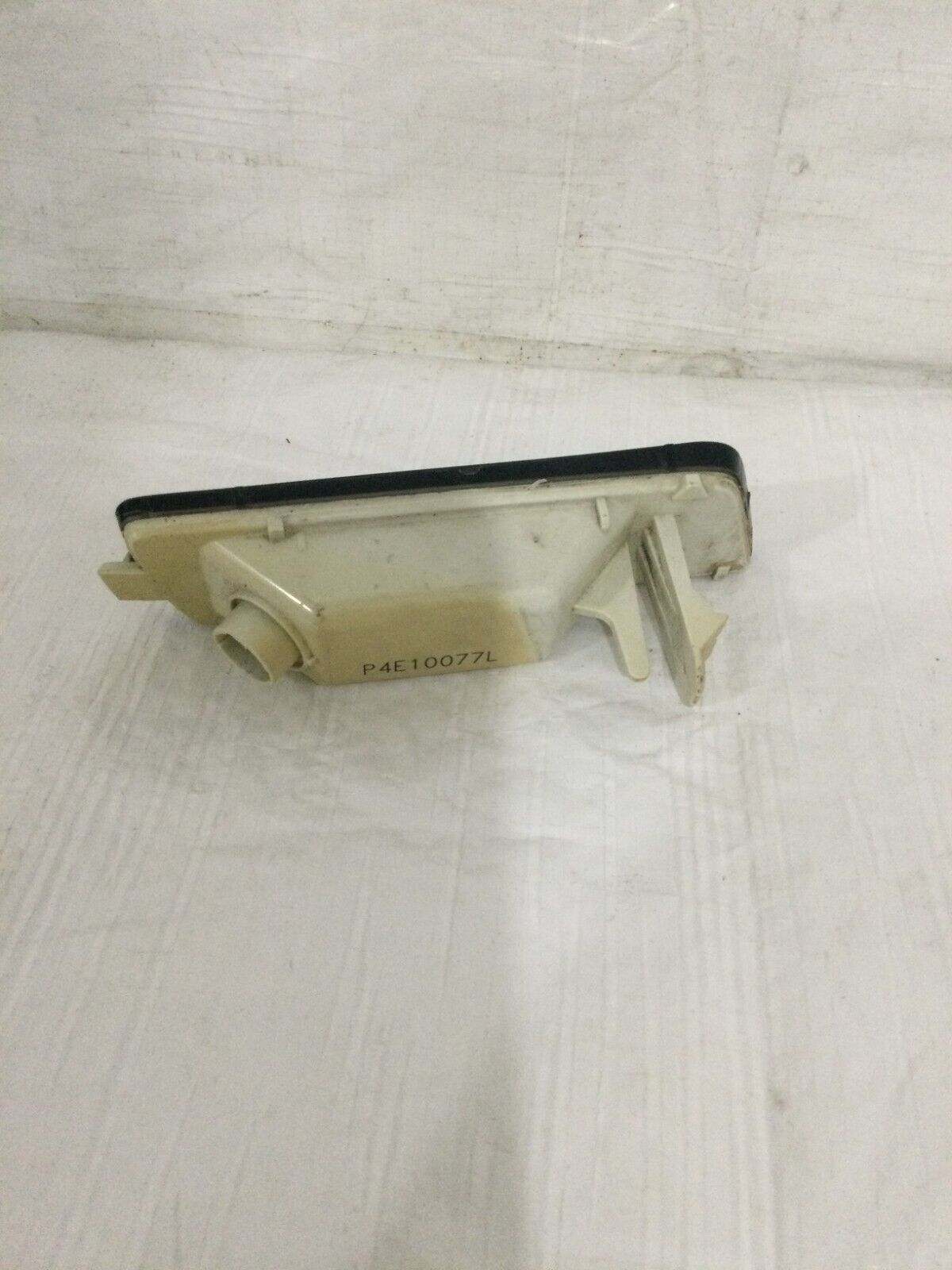 2006 Volkswagen Jetta Marker Lamp Lens OEM