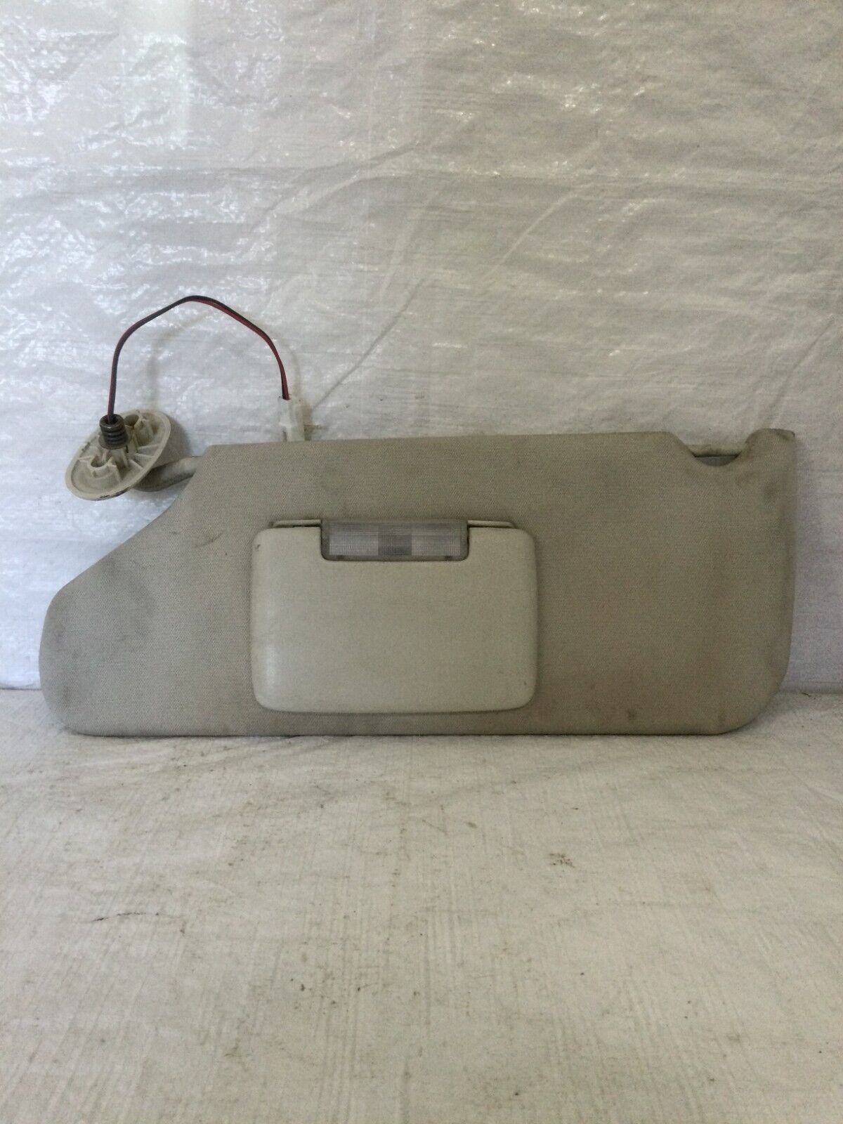 2007 Dodge Nitro Illuminated Sun Visor Left W/ Garage Door Opener OEM