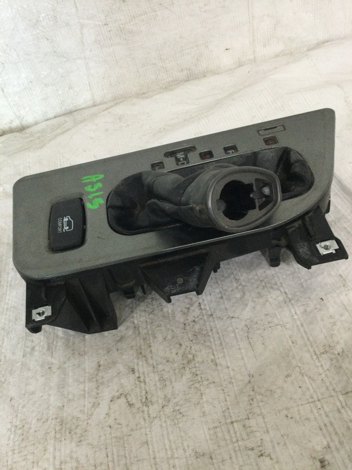 2007 Acura MDX Floor Shifter Cover OEM