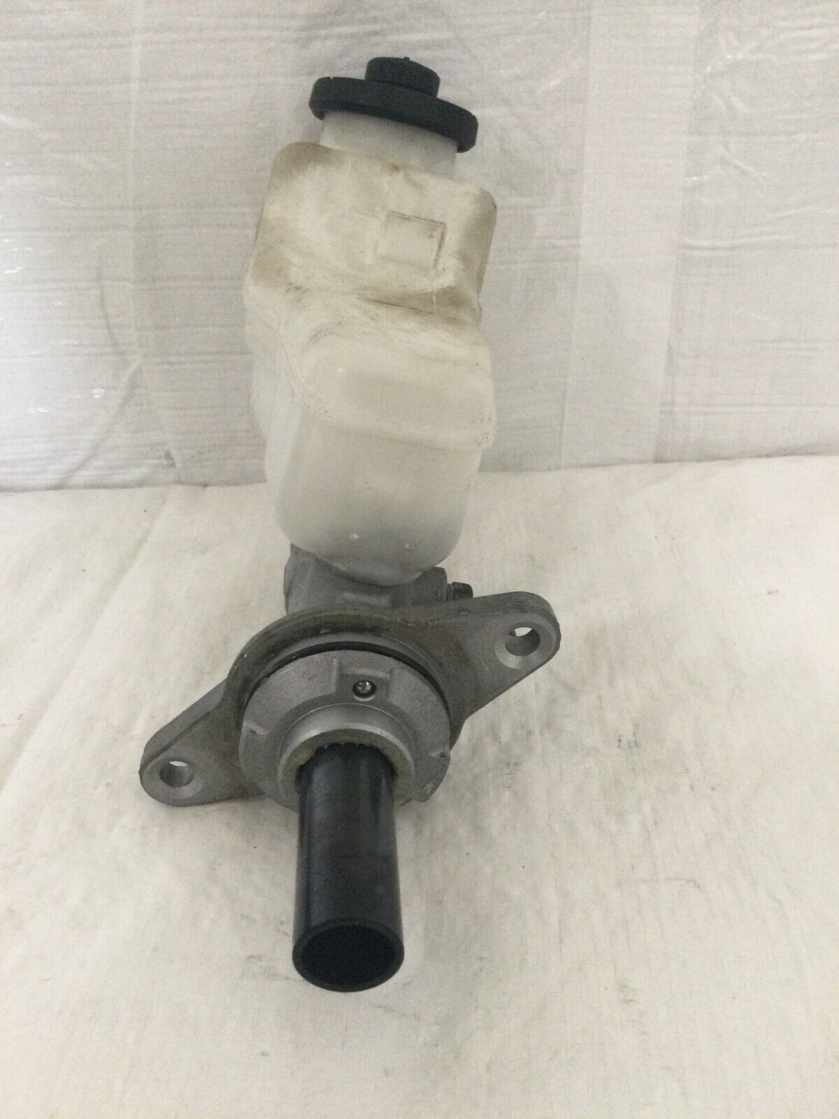 2016 Toyota Corolla Master Brake Cylinder W/ Reservoir OEM