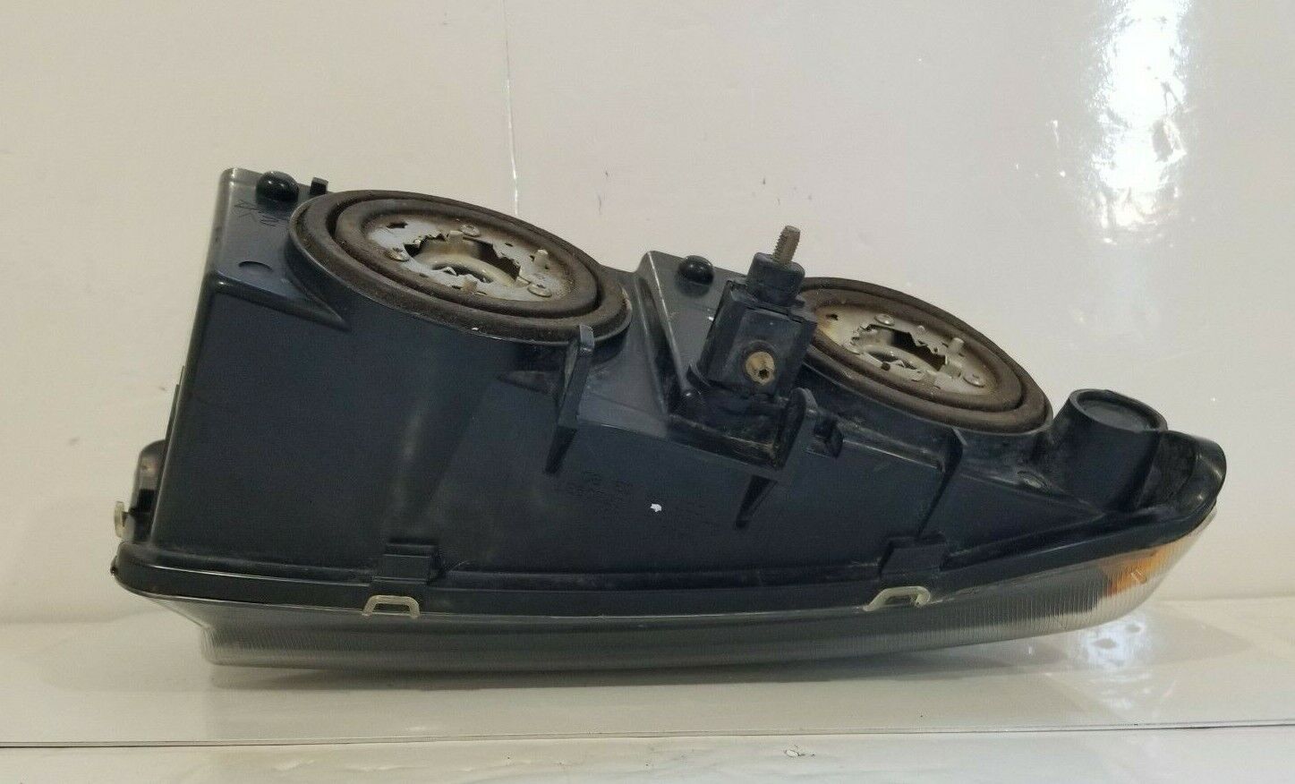 2003-2006 Chevrolet Silverado 1500 Headlight Left Driver Side LH 15183878 OEM