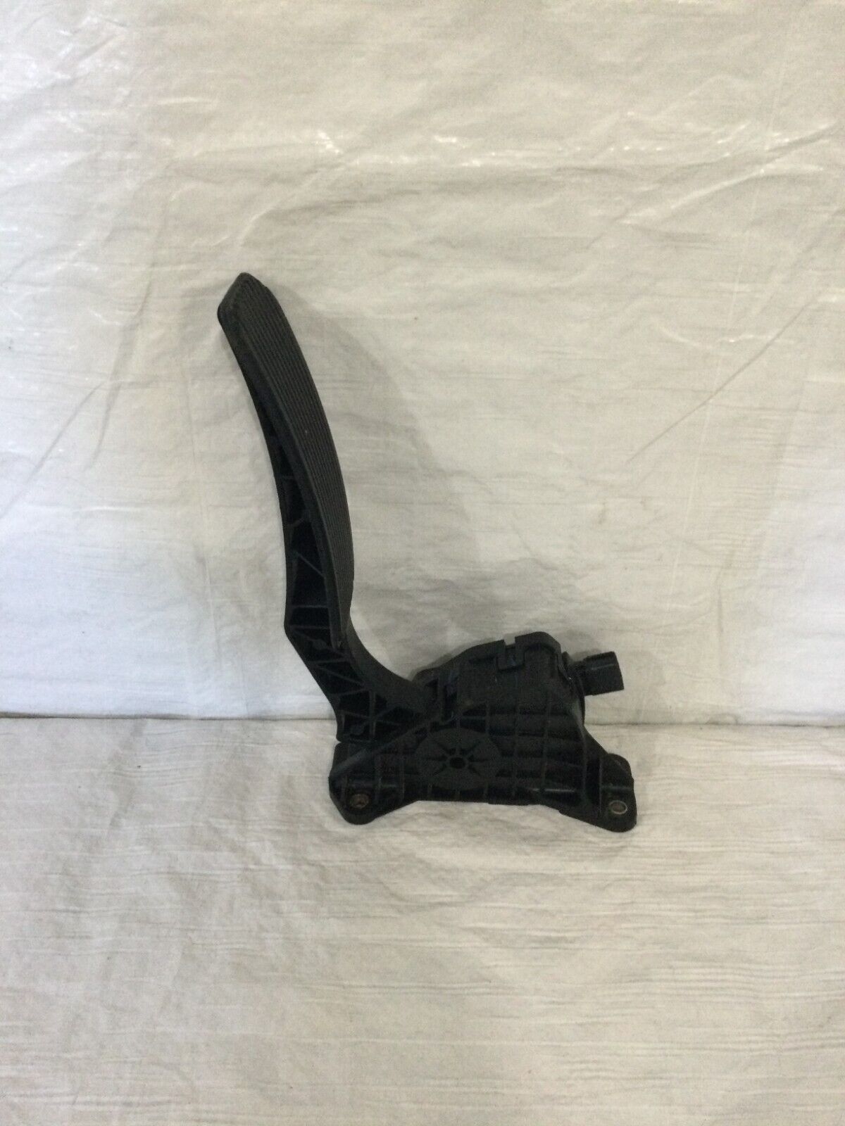 2017-2019 Ford Taurus Accelerator Gas Pedal OEM DG13-9F836-AC OEM