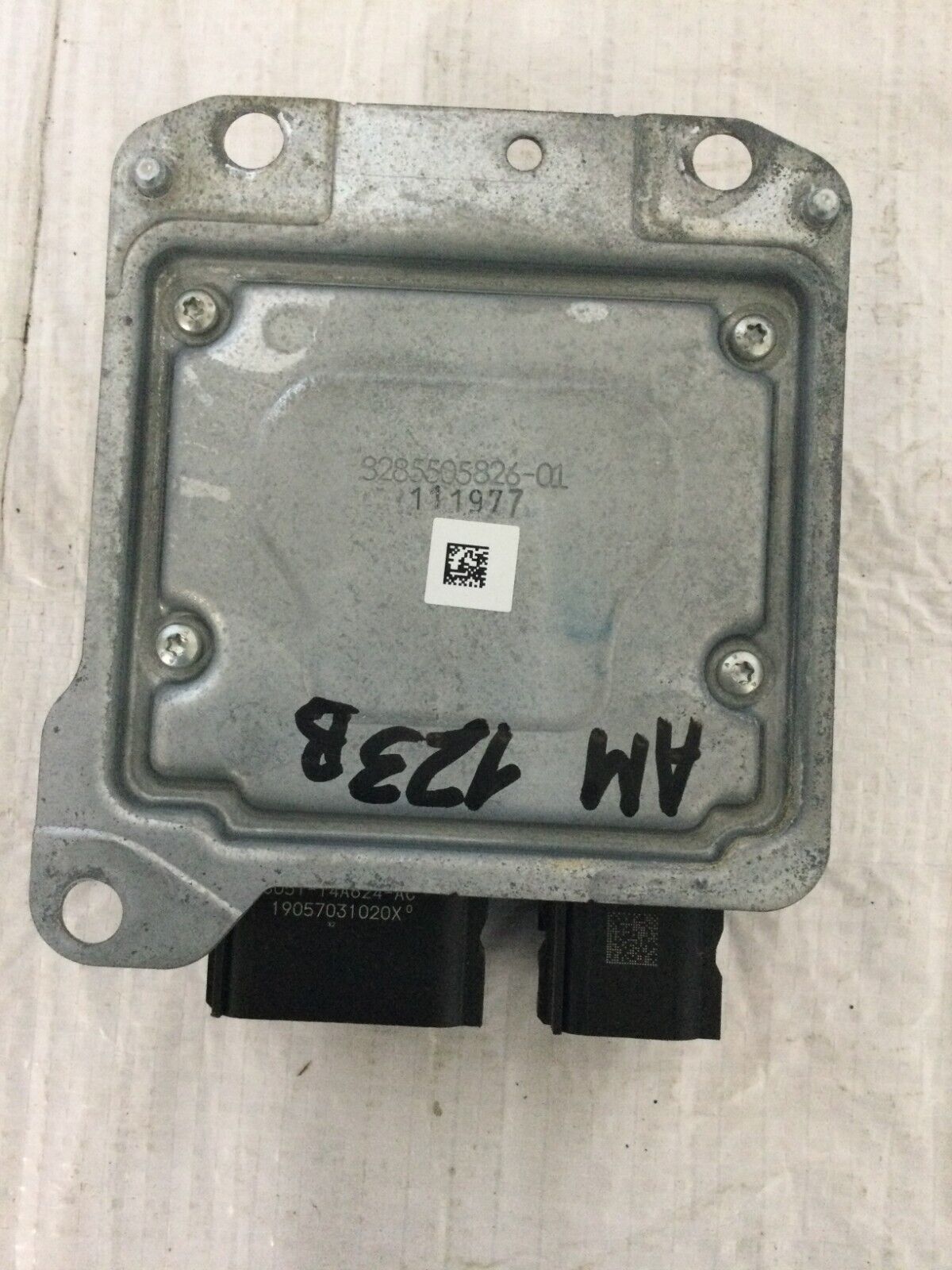 2019 Ford Escape SRS Restraint Control Module OEM GJ5T-14B321-AE