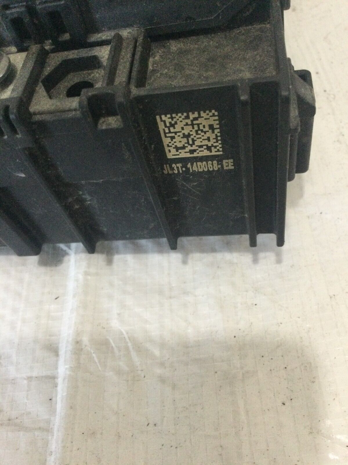 2019 Ford F150 Engine  Fuse Box 3.0L JL3T14D068-EE OEM