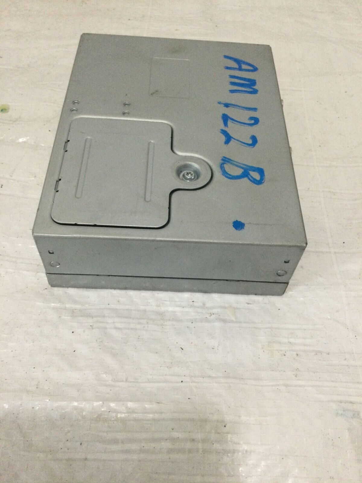 2019 Buick Regal   Comunication Control Module 84431137 OEM