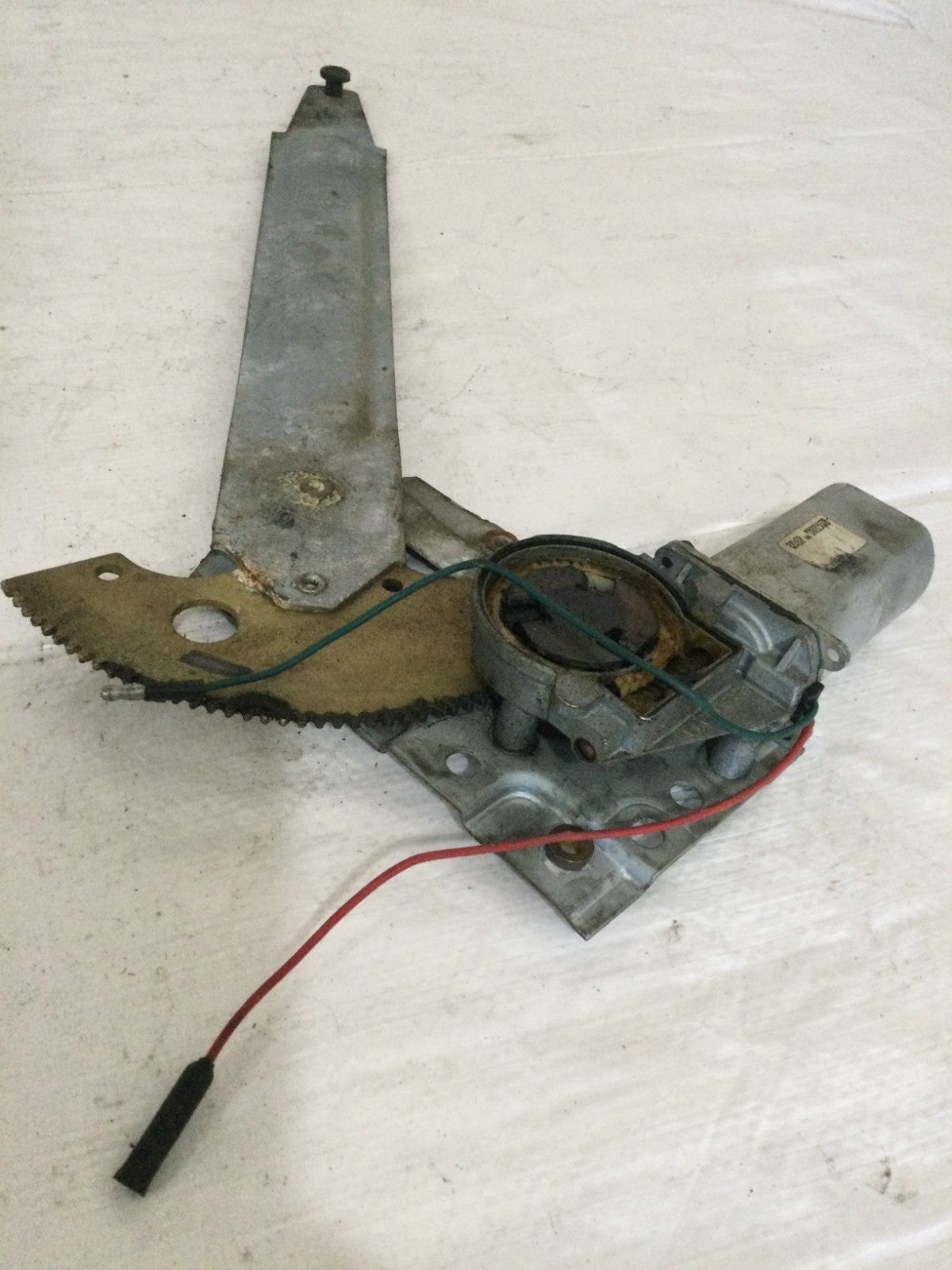 1984 Jaguar XJS Front Right Power Window Regulator OEM 7997078