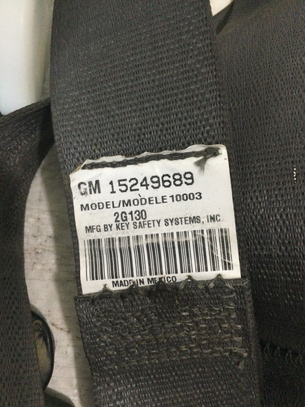 2005 Chevrolet Silverado 1500 Rear Left Seat Belt GM 15249689 OEM