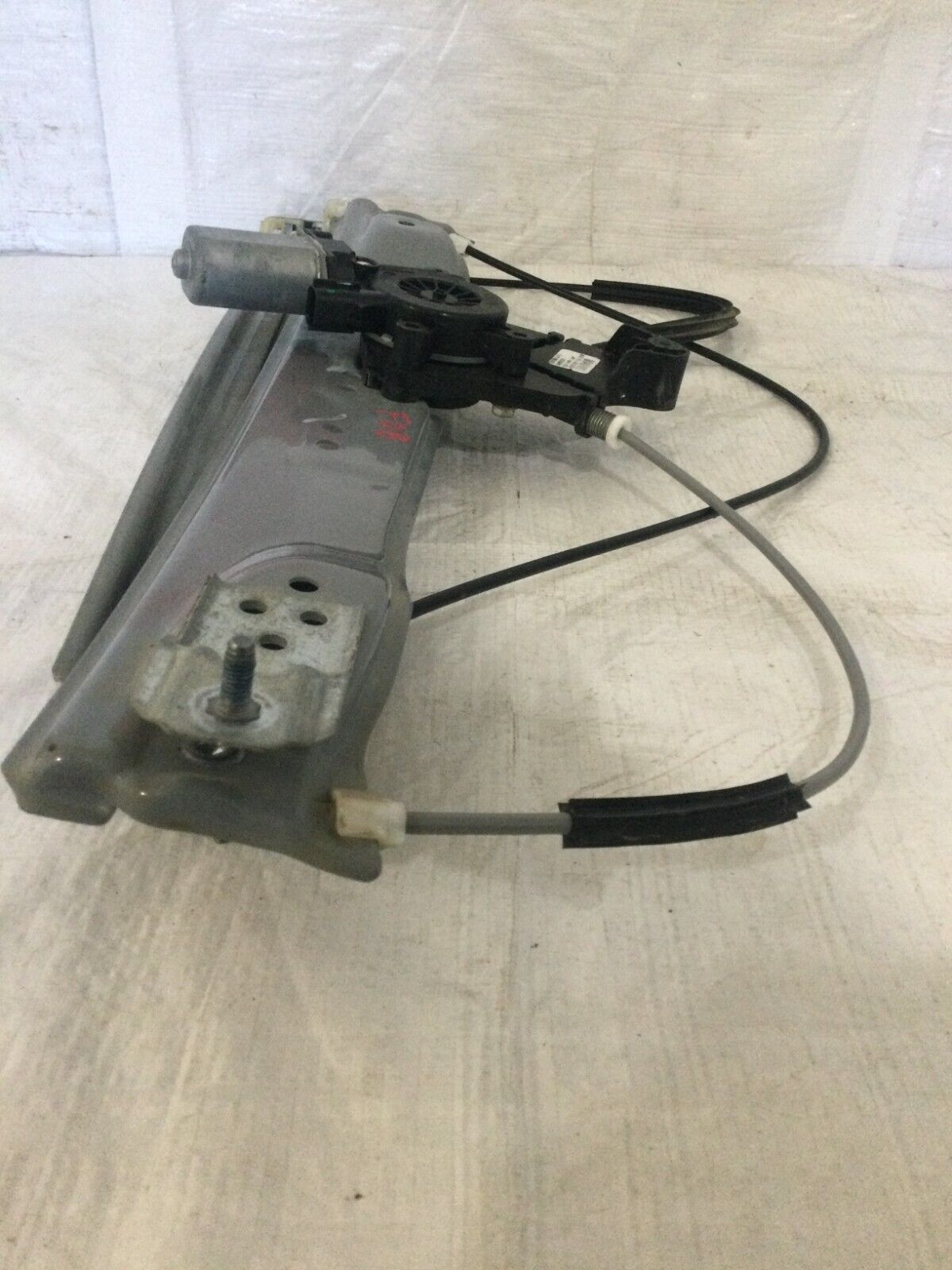 2021 Chevrolet Silverado 1500 Front Right Passenger Window Motor Regulator OEM