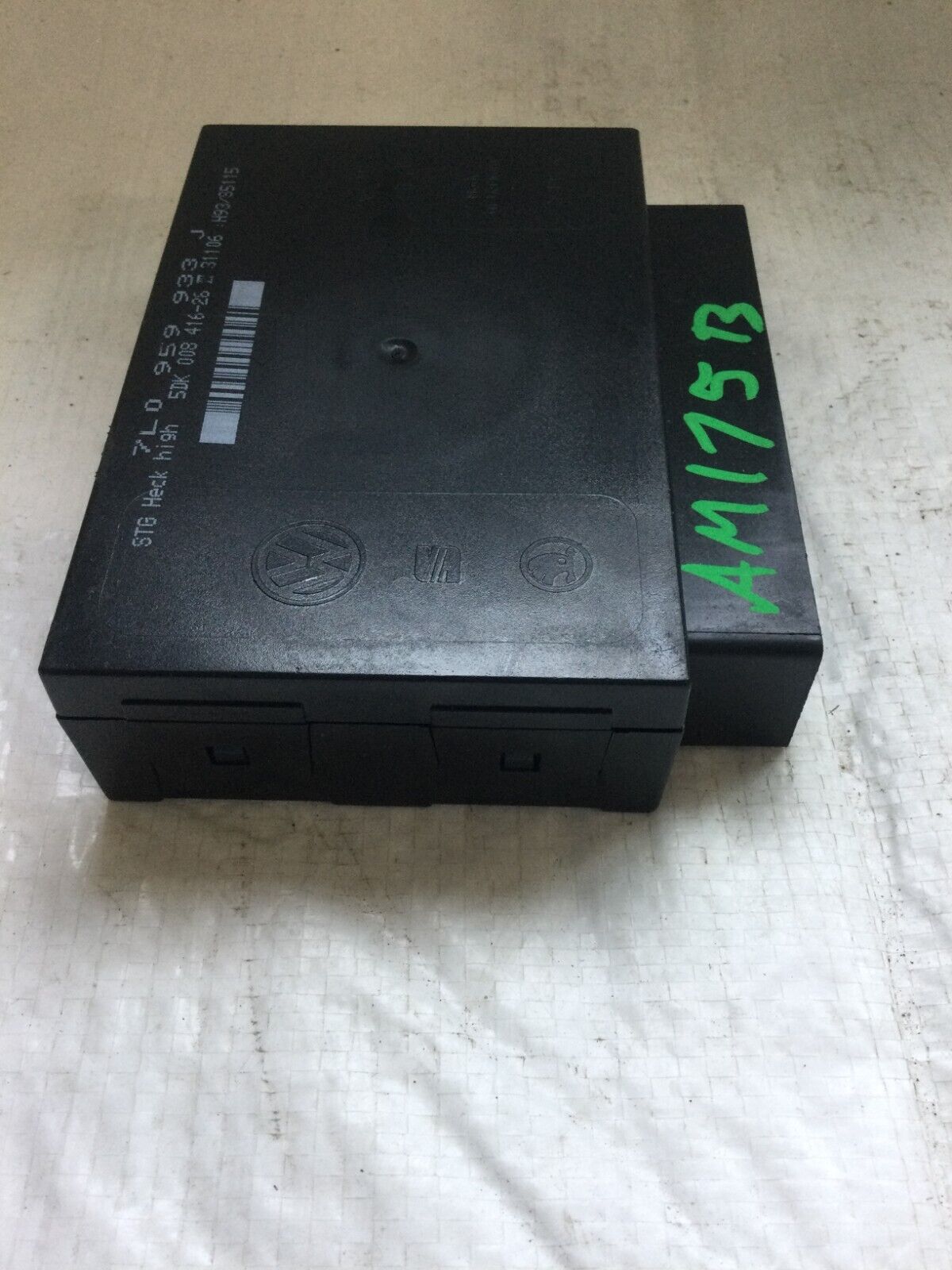 2007 Volkswagen Touareg ECU ECM Comfort Control Module 7L0959933J OEM