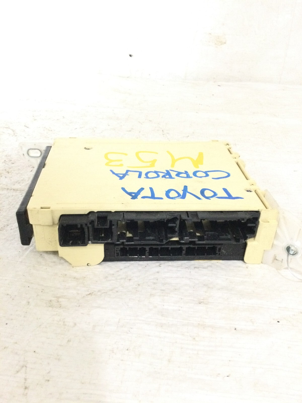 2021 Toyota Corolla Multi Network Control Module OEM 89221-02590
