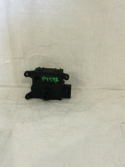 2014 Ford Explorer Rear Heater Actuator Motor T1010120F OEM 