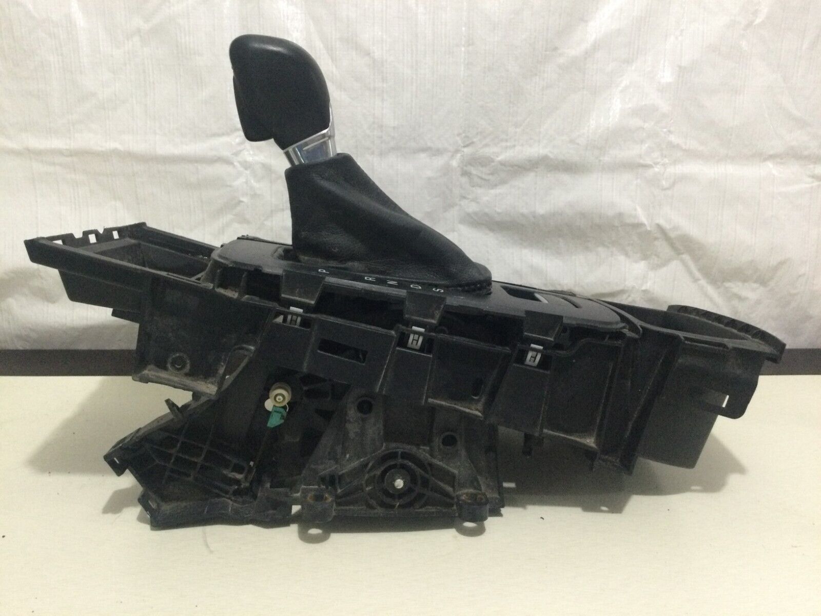 2017-2019 Ford Escape Floor Shifter Gear w/ Center Console Bezel Trim OEM