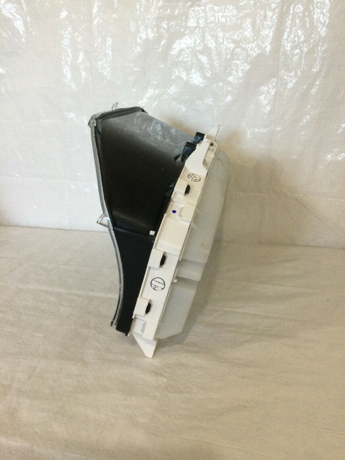 2019 GMC Sierra 1500 5.3 L 4X4 Auto Stop 4" Screen Speedometer Cluster KPH OEM 