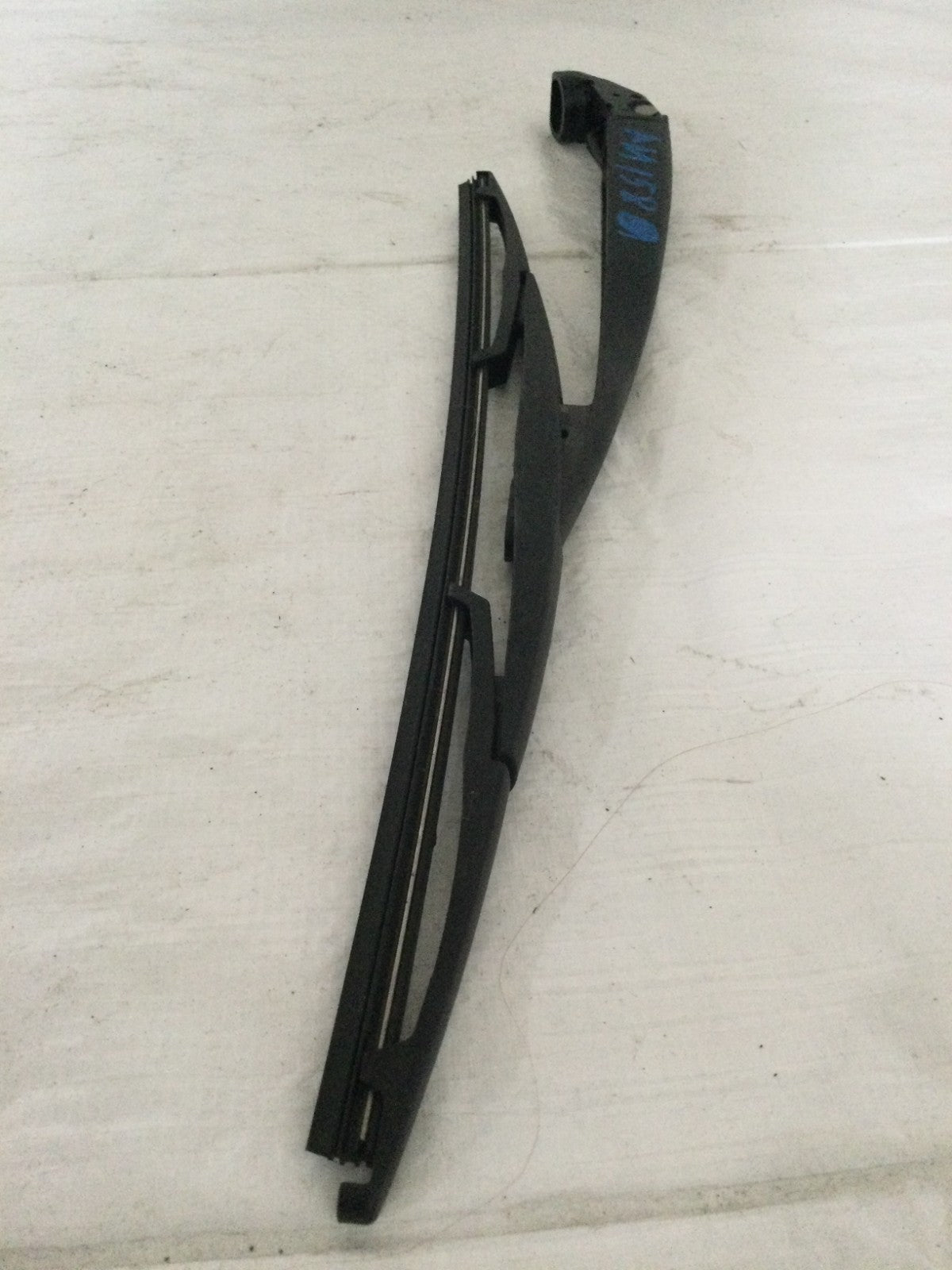 2003 Infiniti FX35 Rear Windshield Wiper Blade Arm OEM