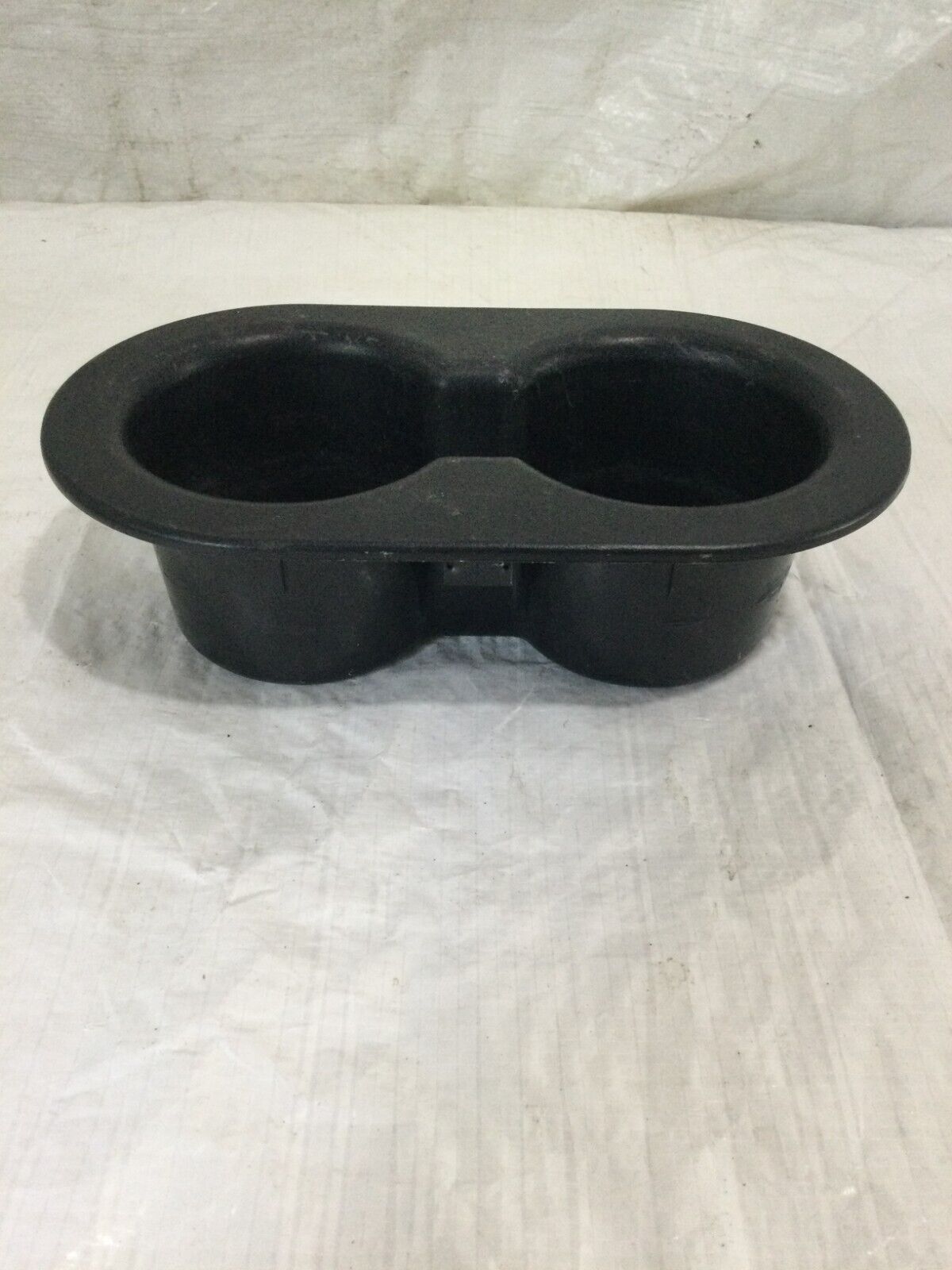 2016-2017 RAM 2500 3500 Rear Cup Holder ( Damage Clip )