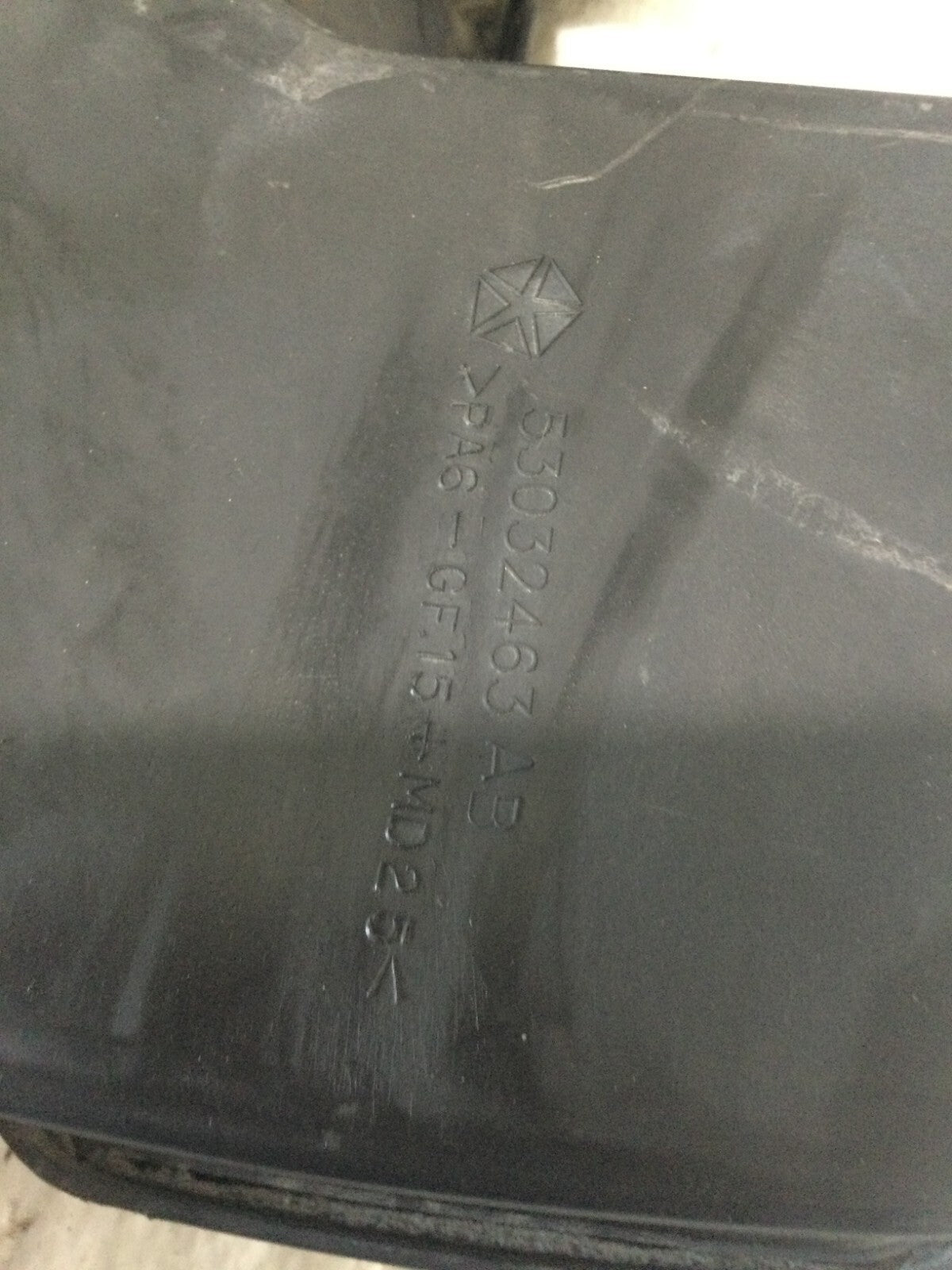 2003 Dodge Ram 1500 5.7L Throttle Body Air Intake/Resonator 53032463AB OEM