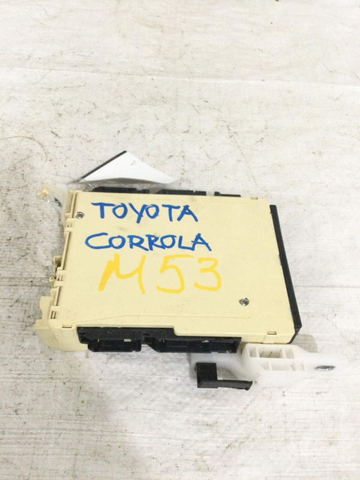 2021 Toyota Corolla Multi Network Control Module OEM 89221-02590