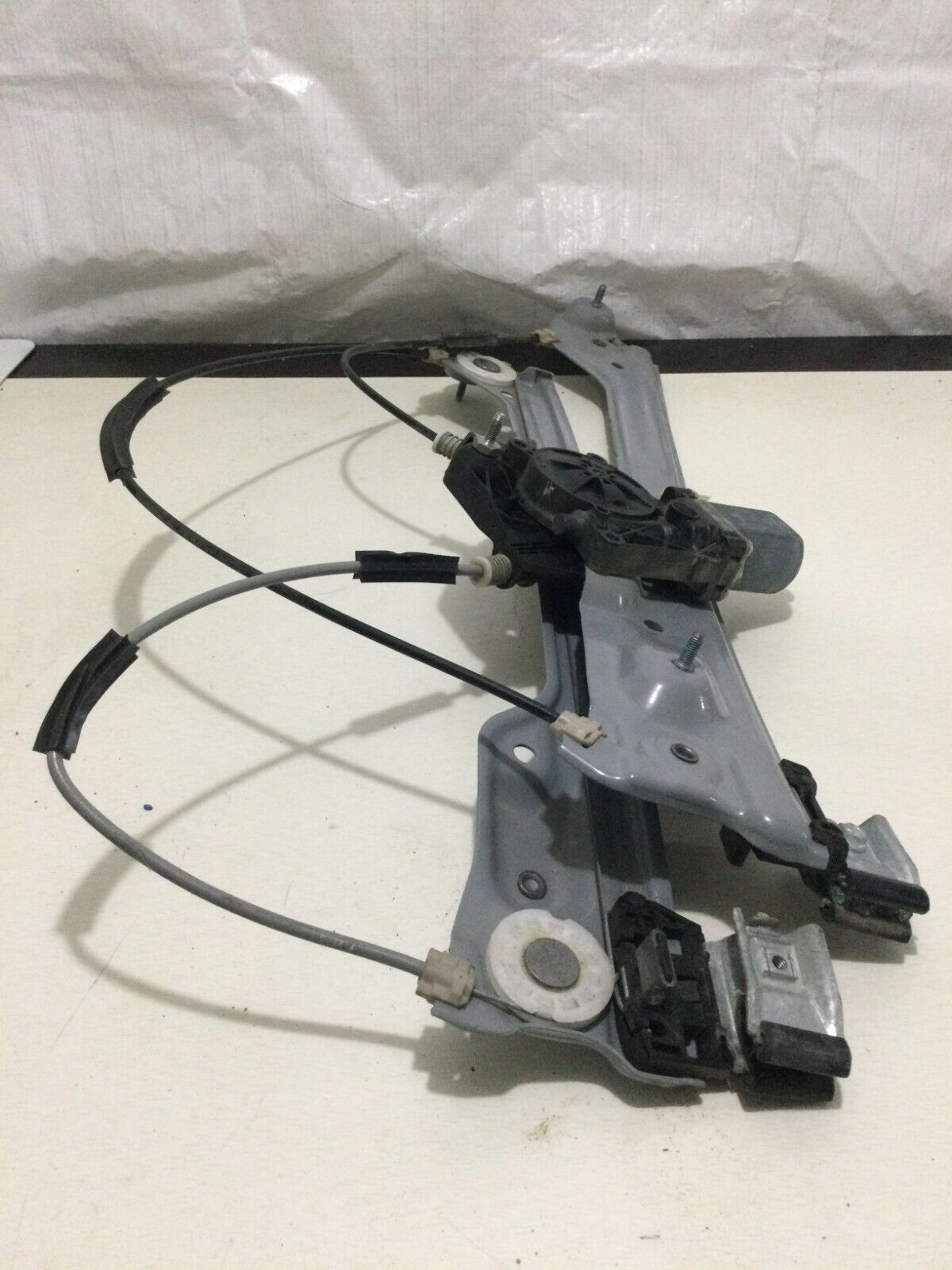 2018 Chevrolet Silverado 1500 Front Right Window Regulator Motor OEM