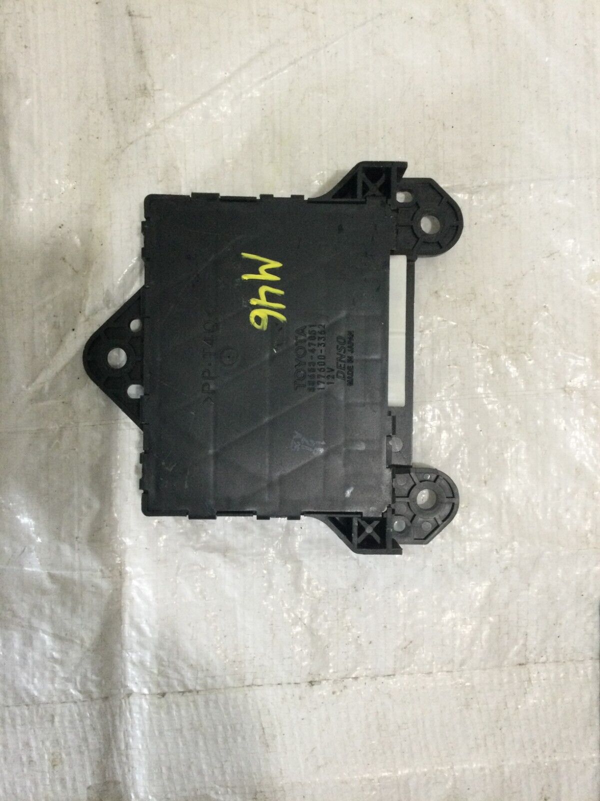 2004-2009 Toyota Prius Temperature Control Module  88650-47051 OEM