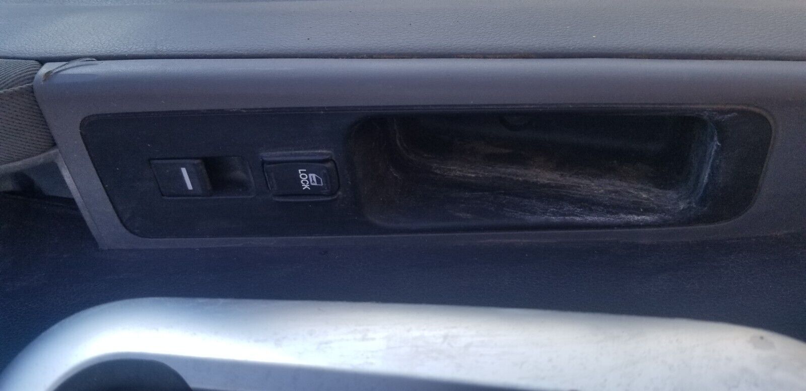 2006-2008 Honda Ridgeline Front Right Door Trim Panel W/ Window Switch OEM